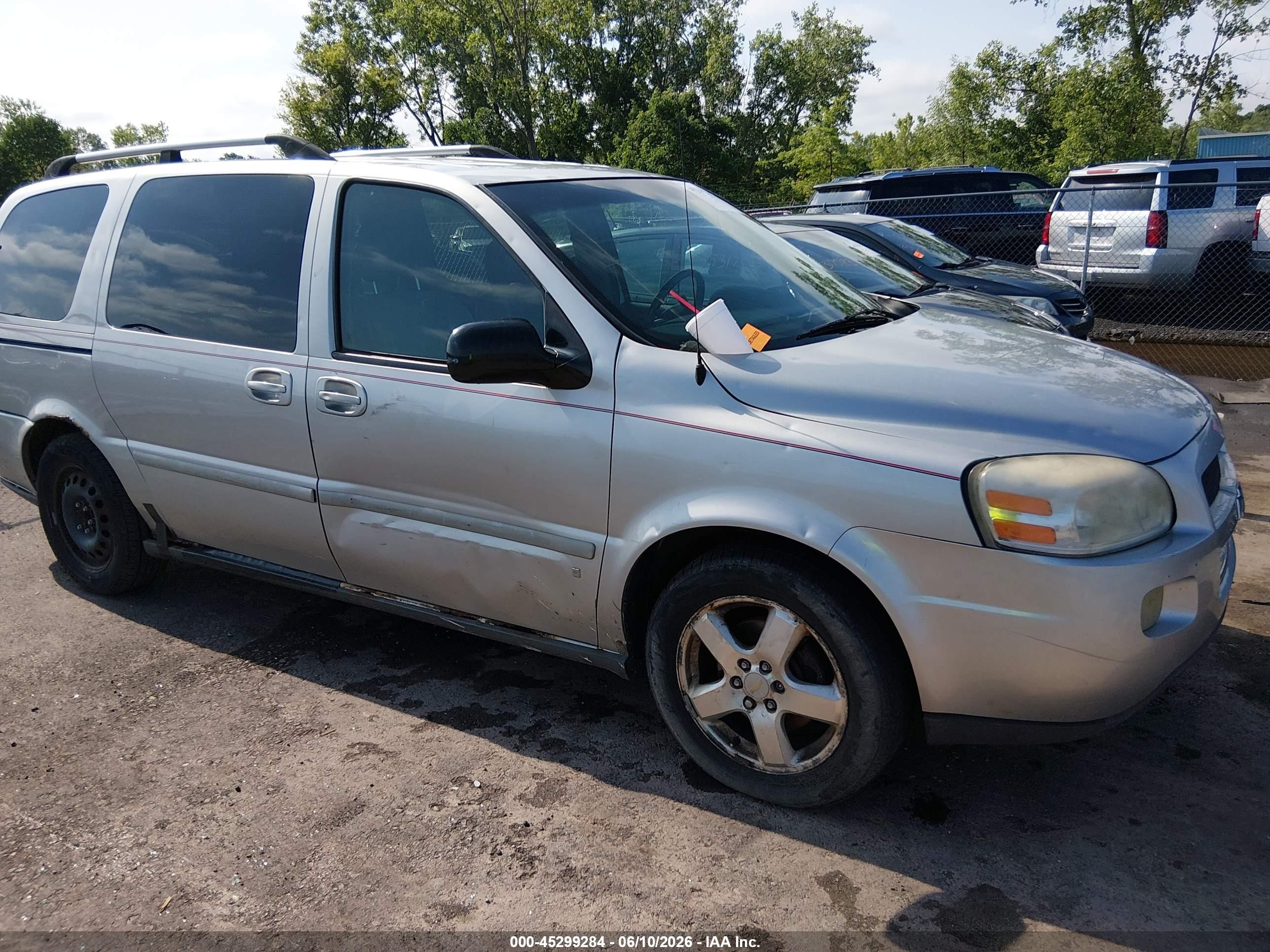 2007 Chevrolet Uplander Lt Silver vin: 1GNDV33167D129346