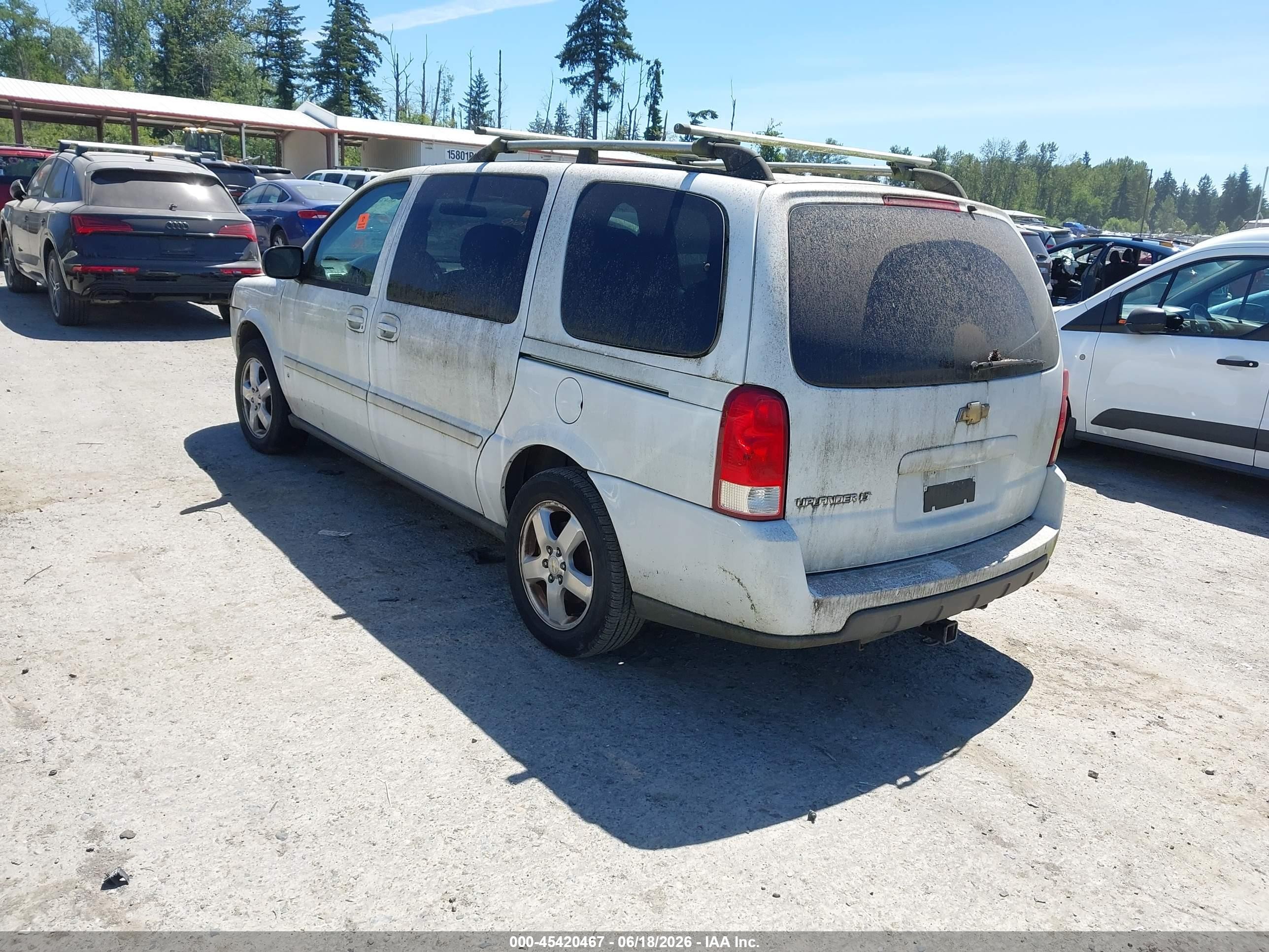 2007 Chevrolet Uplander Lt W/2lt White vin: 1GNDV33197D216836