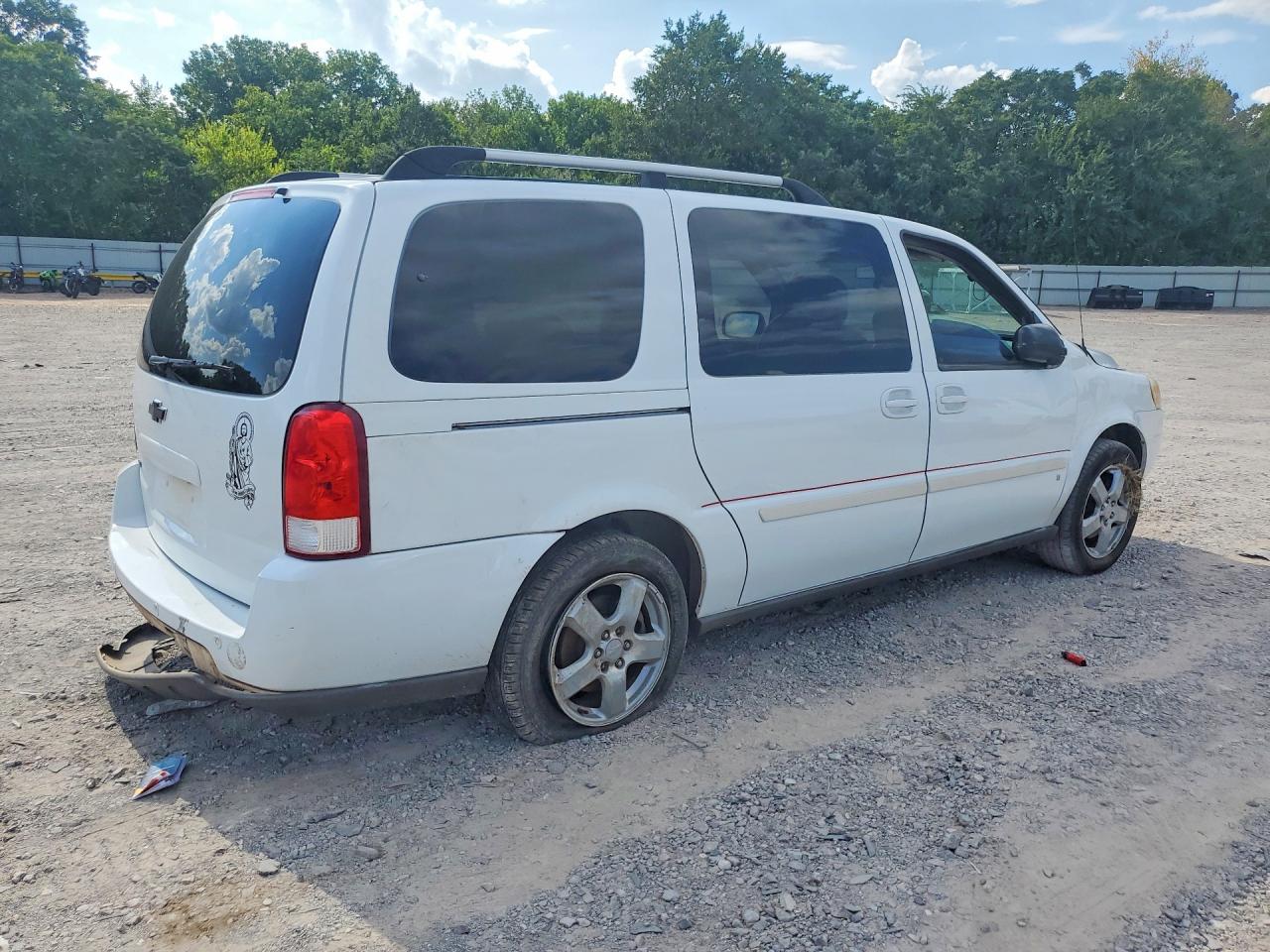 2008 Chevrolet Uplander Lt White vin: 1GNDV331X8D190989