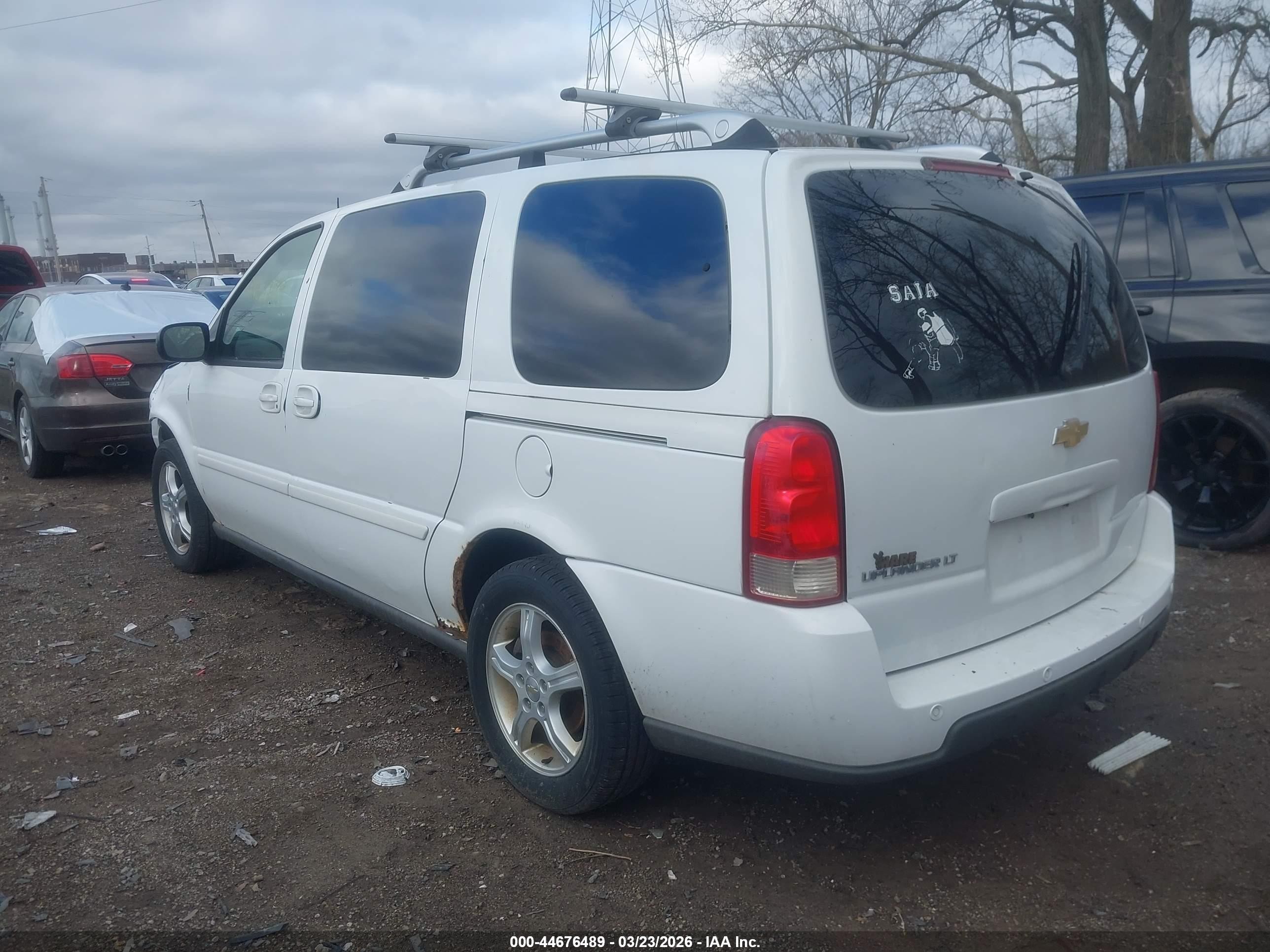 2005 Chevrolet Uplander Lt White vin: 1GNDV33L15D231832