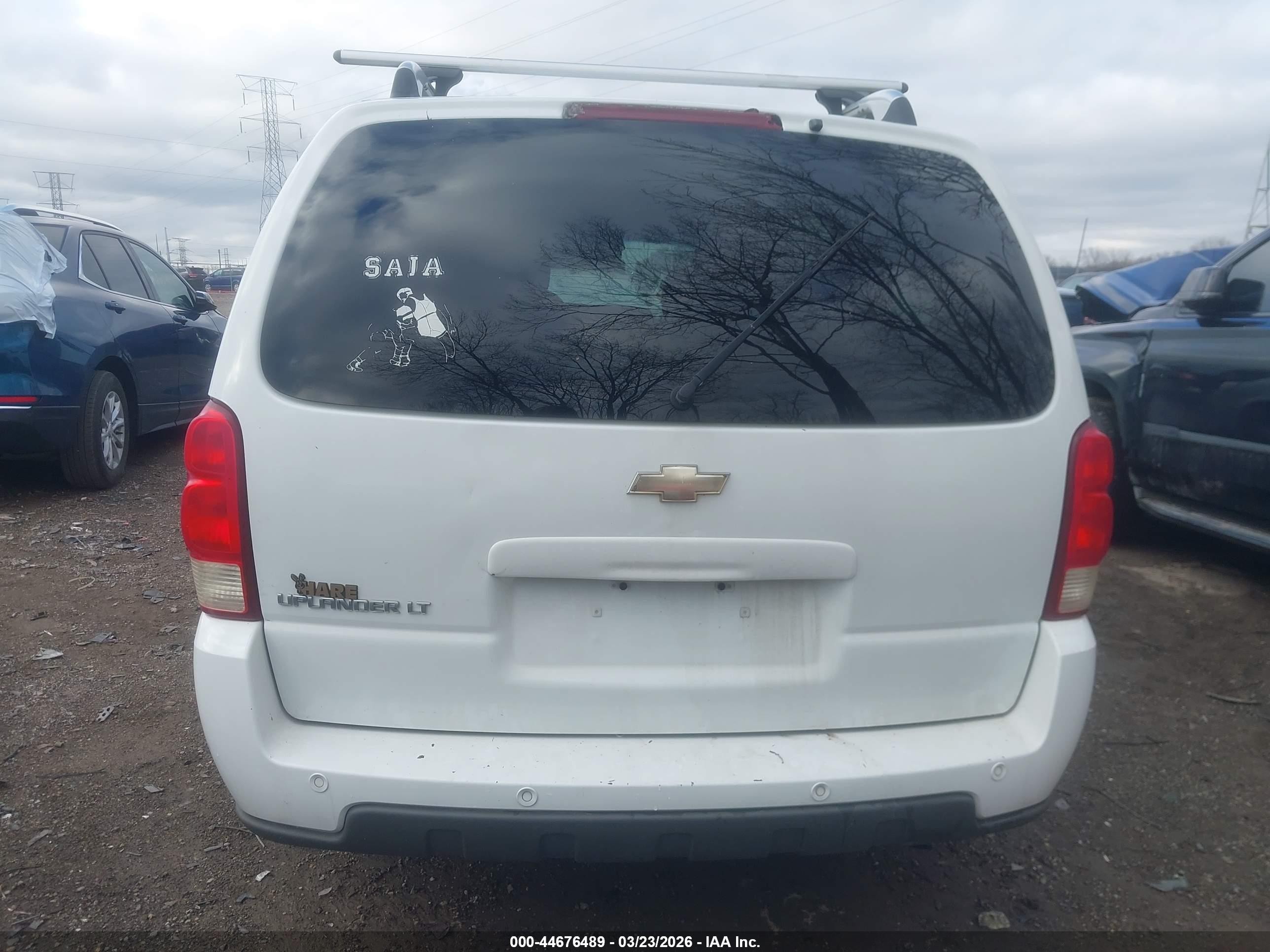 2005 Chevrolet Uplander Lt White vin: 1GNDV33L15D231832