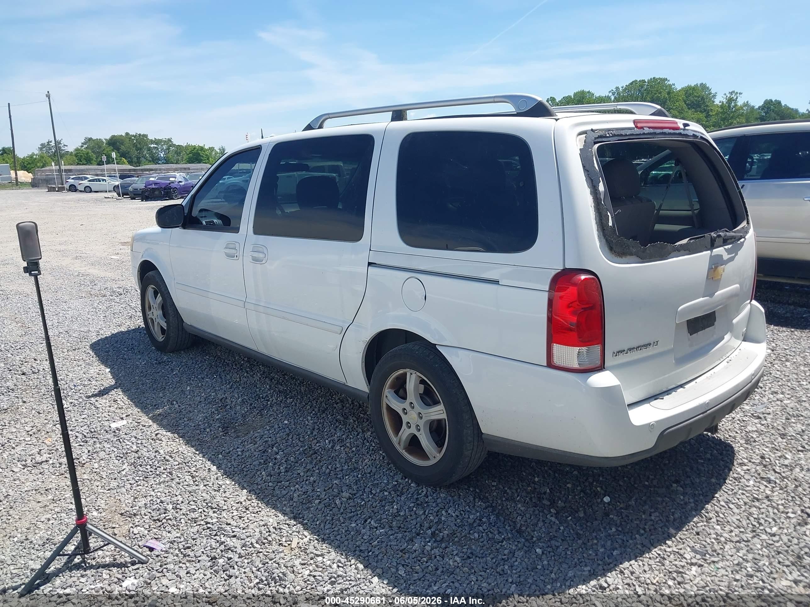 2005 Chevrolet Uplander Lt White vin: 1GNDV33L15D299984