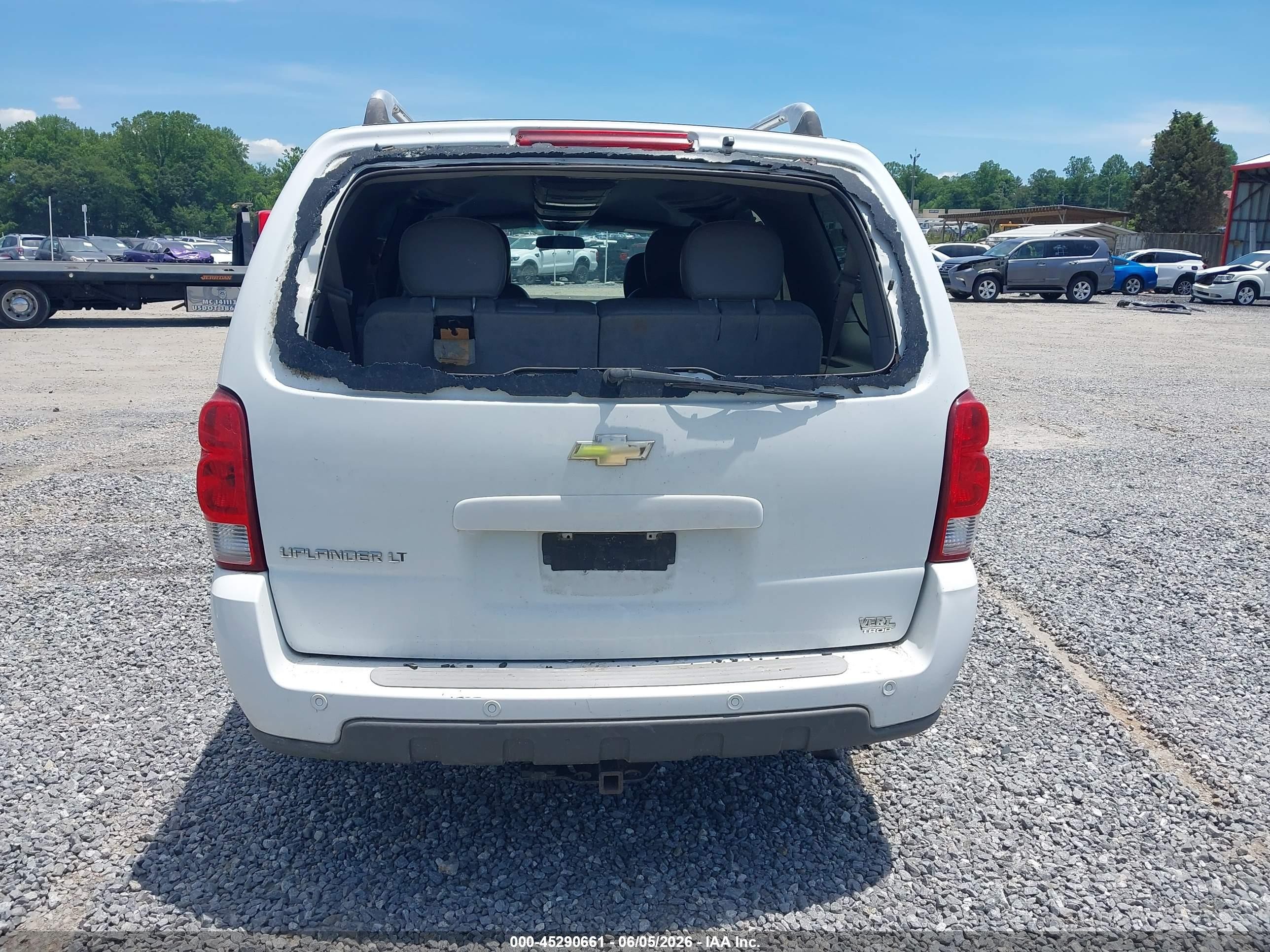 2005 Chevrolet Uplander Lt White vin: 1GNDV33L15D299984