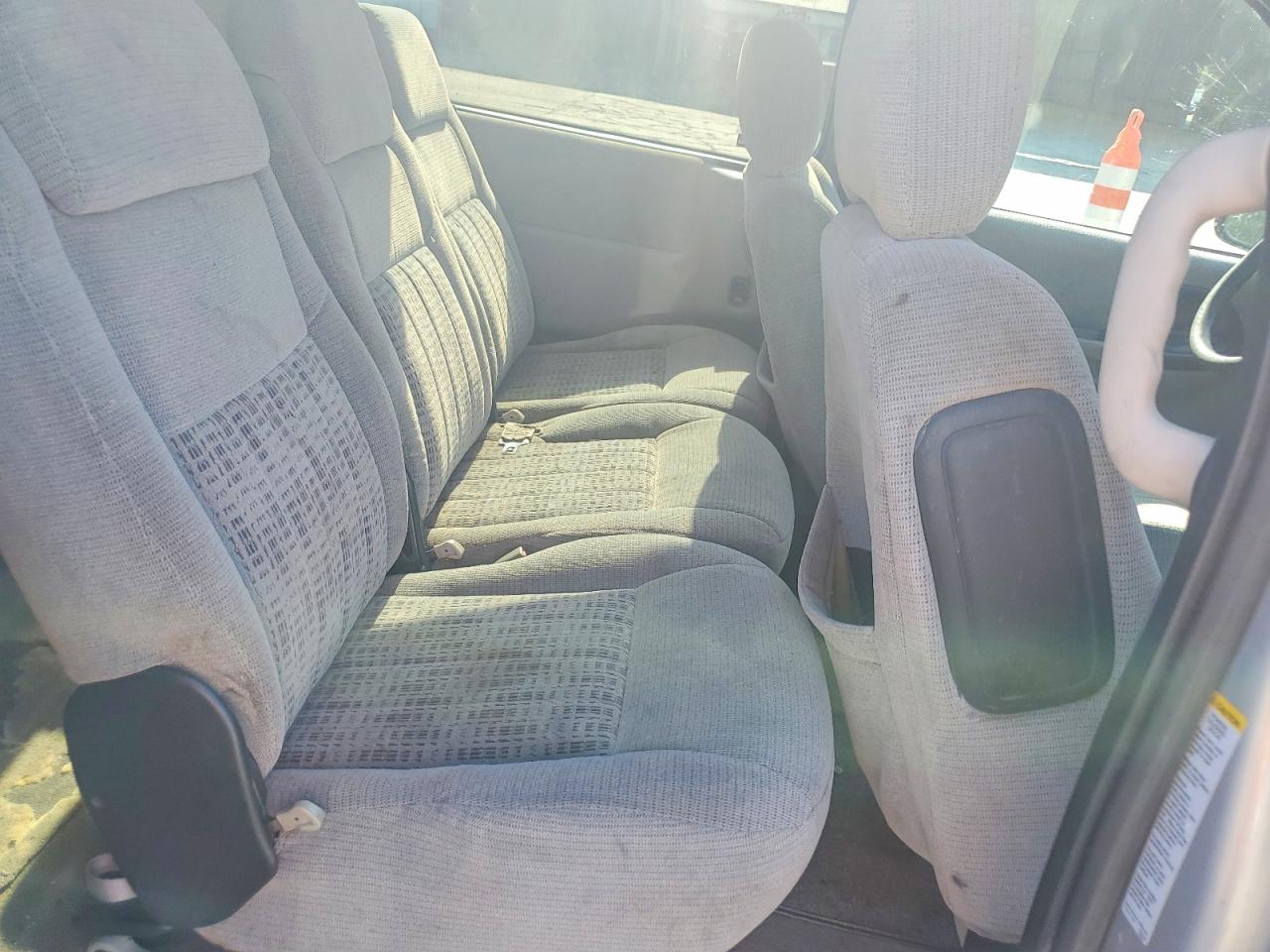 2001 Chevrolet Venture Серебряный vin: 1GNDX03E01D122623
