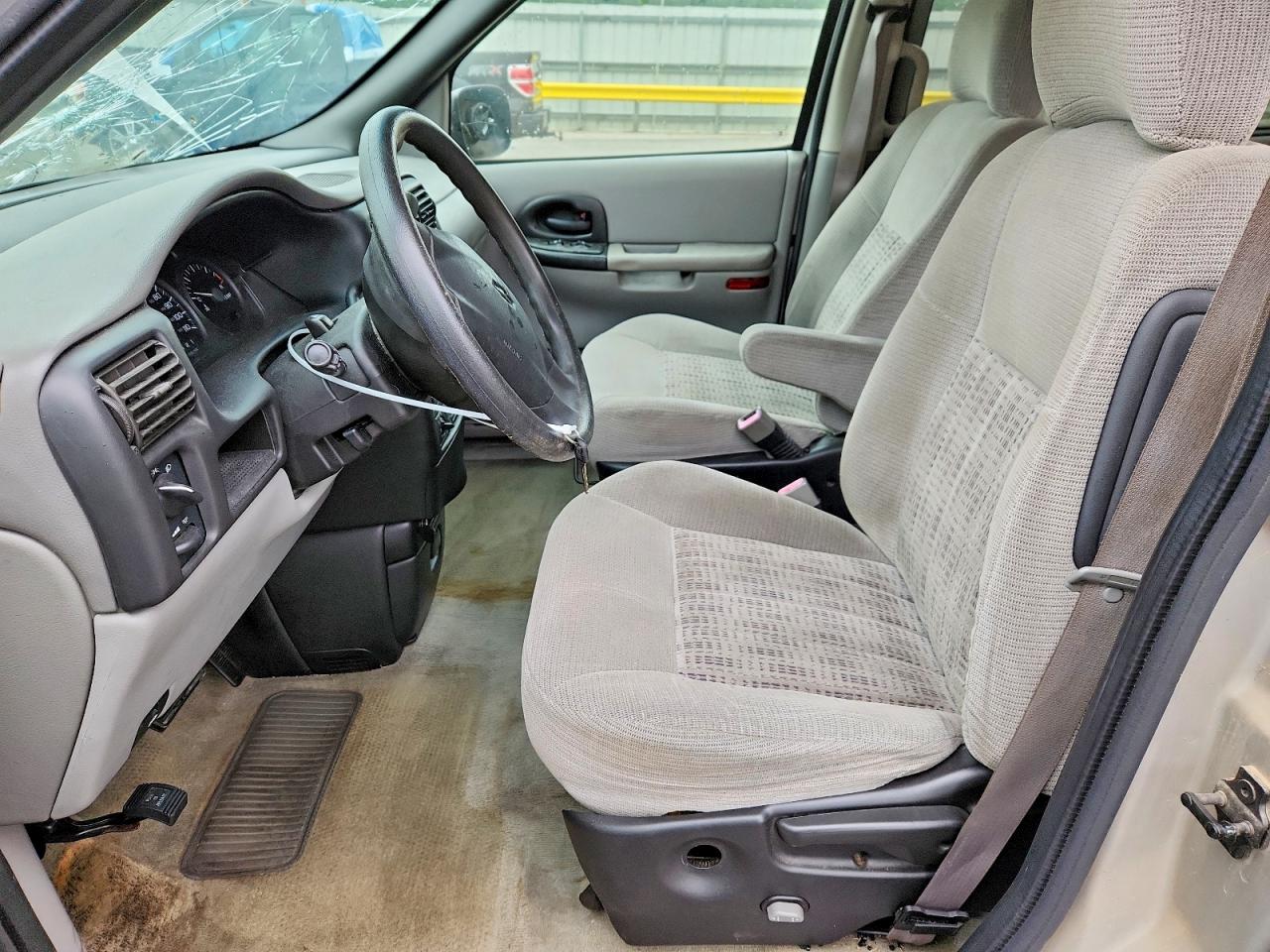 2004 Chevrolet Venture Silver vin: 1GNDX03E04D174435