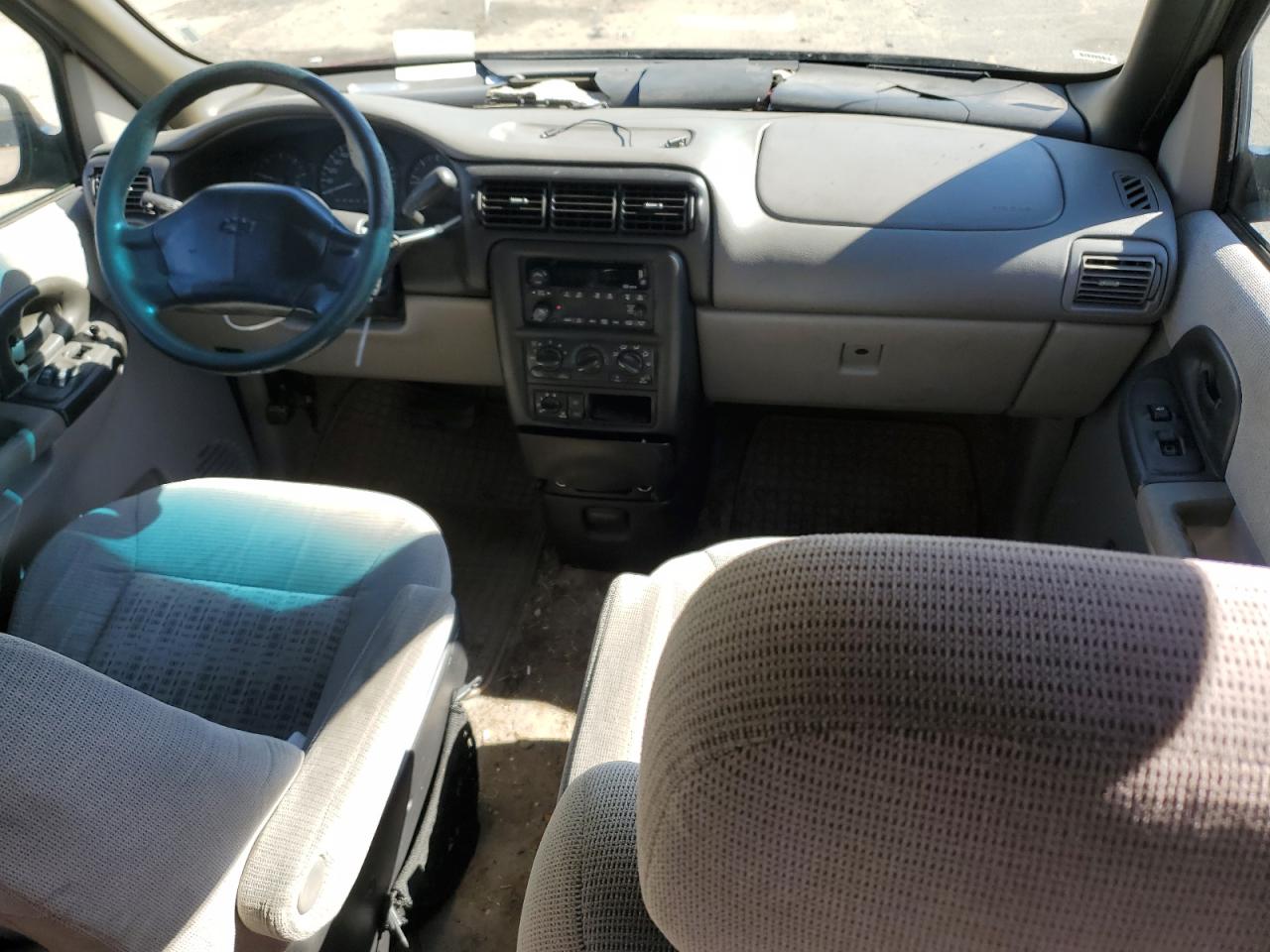 2002 Chevrolet Venture Burgundy vin: 1GNDX03E22D153549