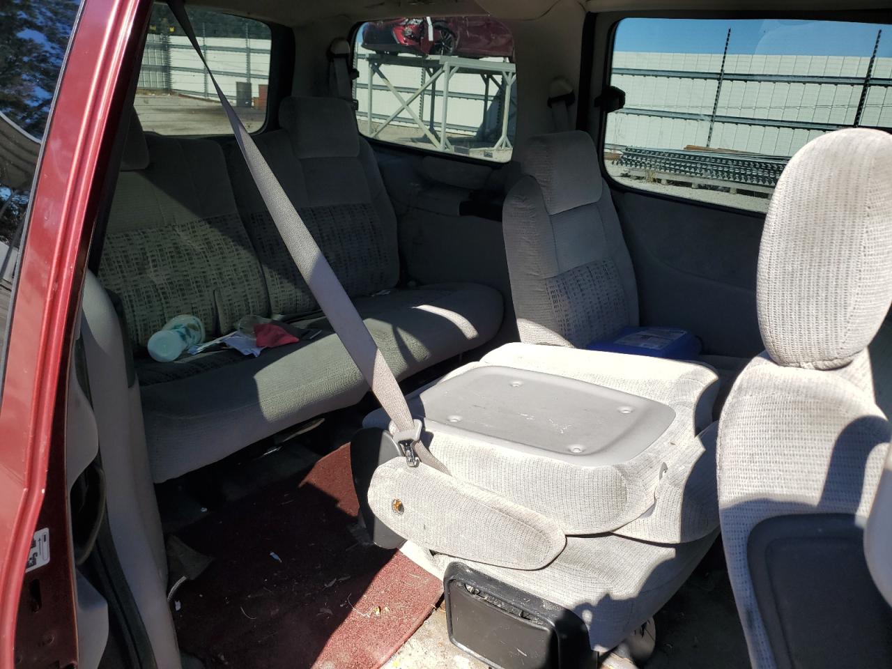 2002 Chevrolet Venture Burgundy vin: 1GNDX03E22D153549