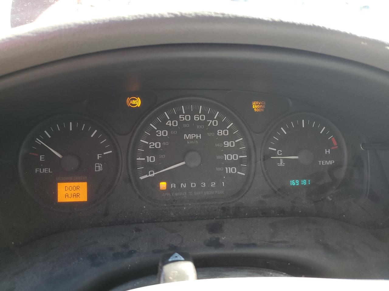 2002 Chevrolet Venture Burgundy vin: 1GNDX03E22D153549