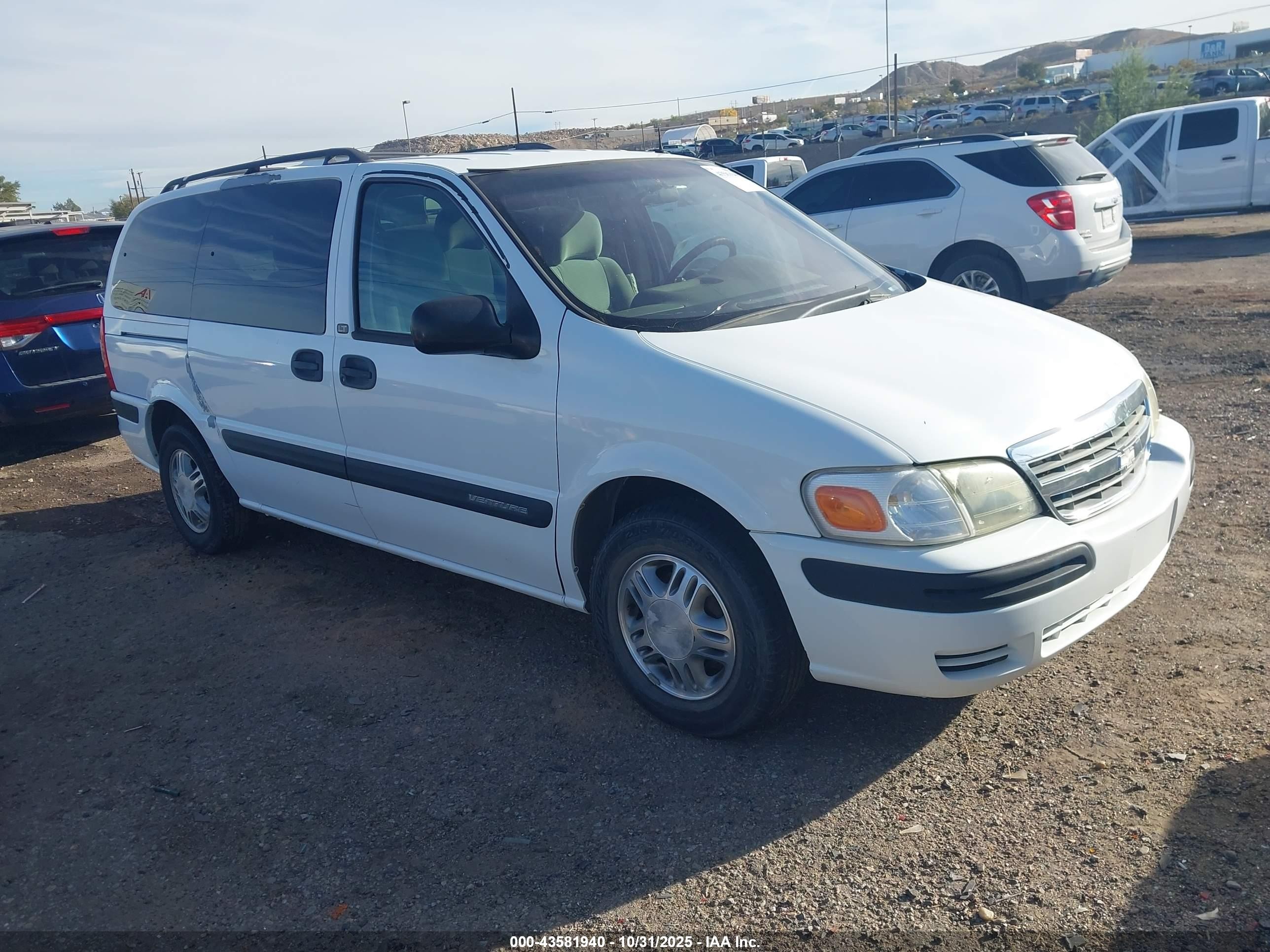 2001 Chevrolet Venture Ls Белый vin: 1GNDX03E41D242053