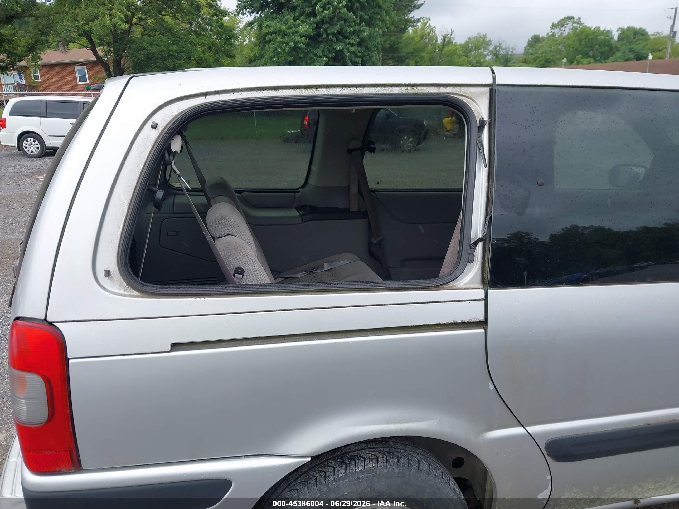 2003 Chevrolet Venture Ls 1sc Pkg Silver vin: 1GNDX03E53D103164
