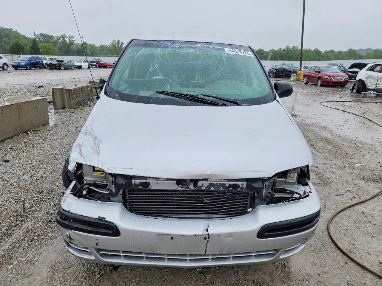 2003 Chevrolet Venture Silver vin: 1GNDX03E53D180150