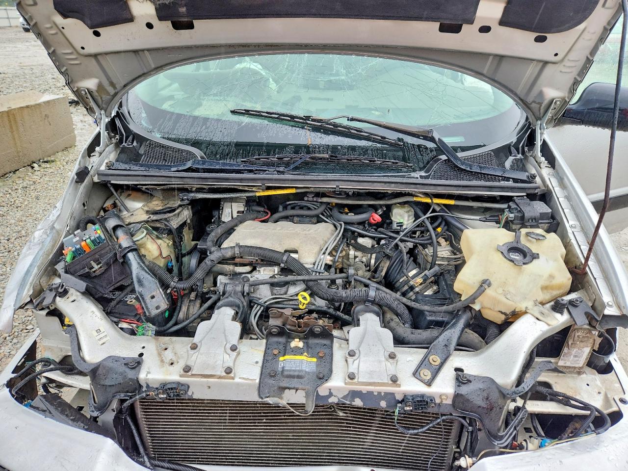 2003 Chevrolet Venture Silver vin: 1GNDX03E53D180150