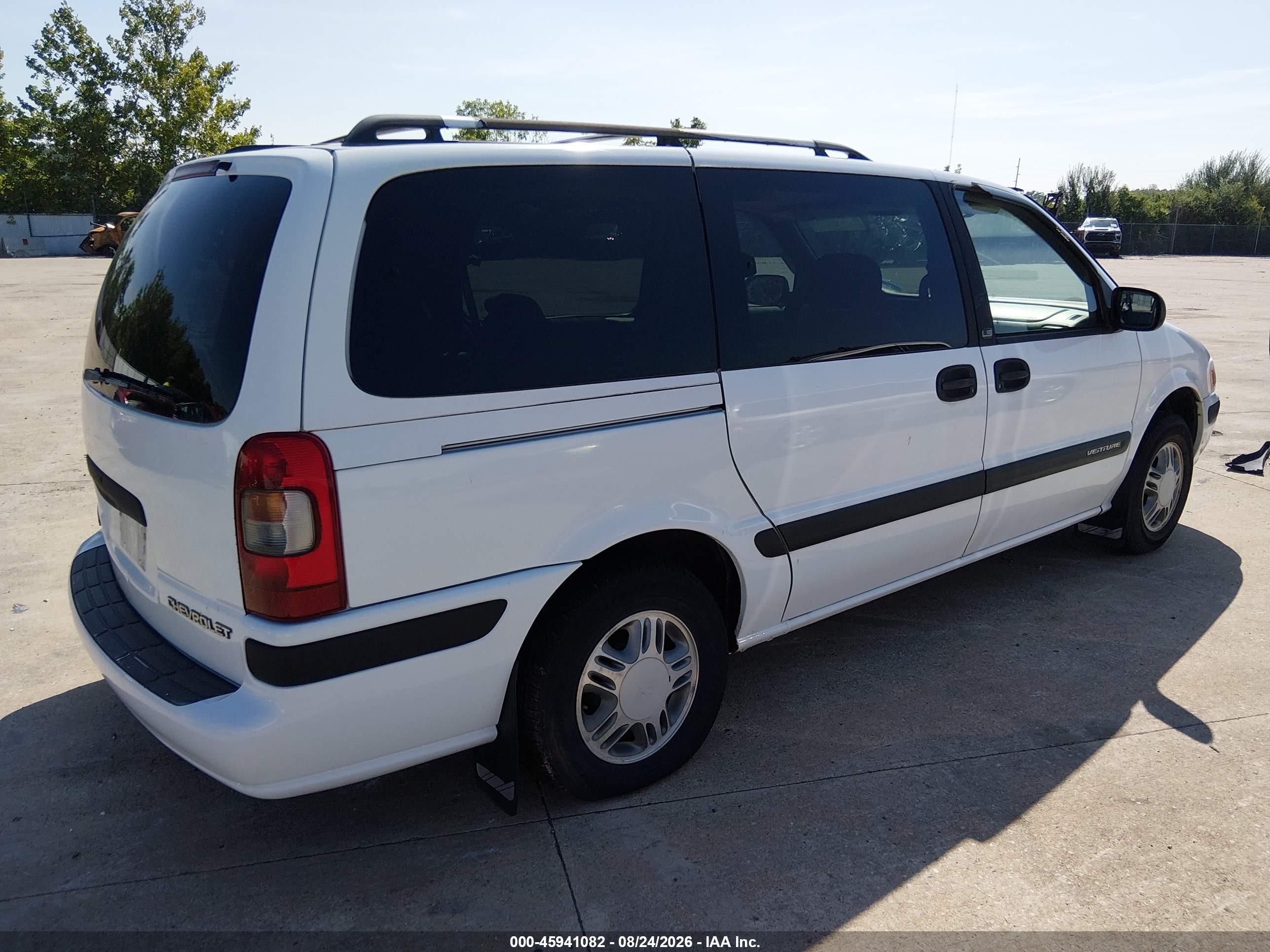 1997 Chevrolet Venture   White vin: 1GNDX03E5VD257263