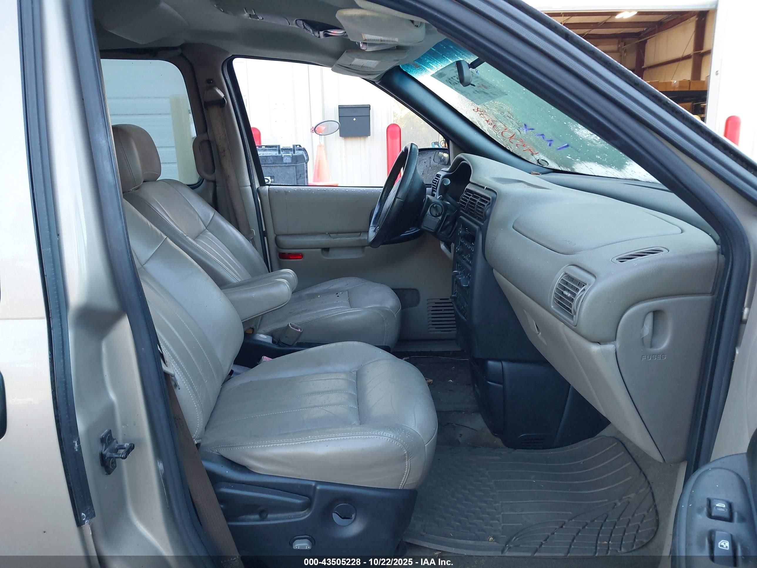 2003 Chevrolet Venture Lt W/1sd Желто-коричневый vin: 1GNDX03E63D149764