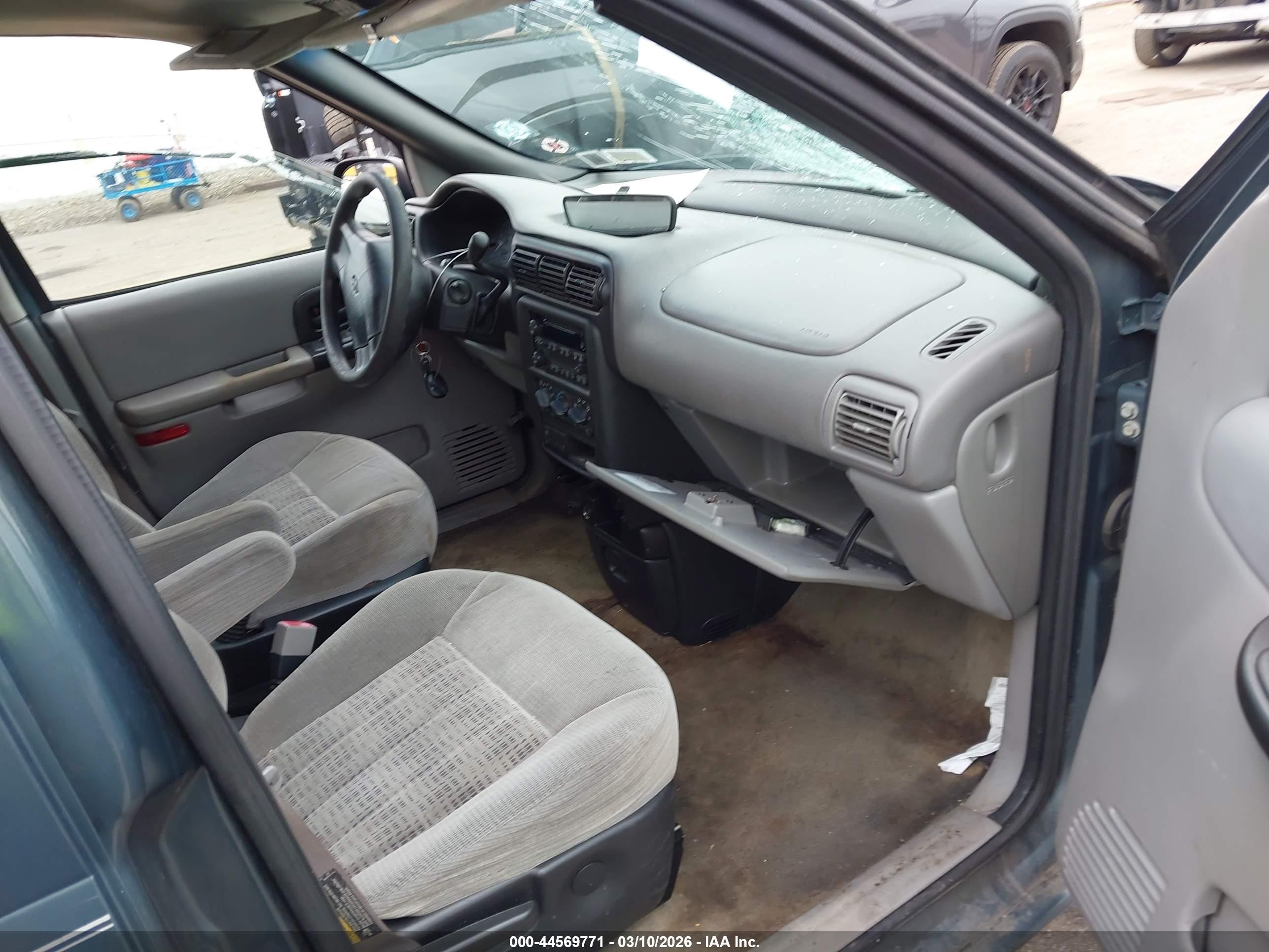 2004 Chevrolet Venture Plus Gray vin: 1GNDX03E64D235576