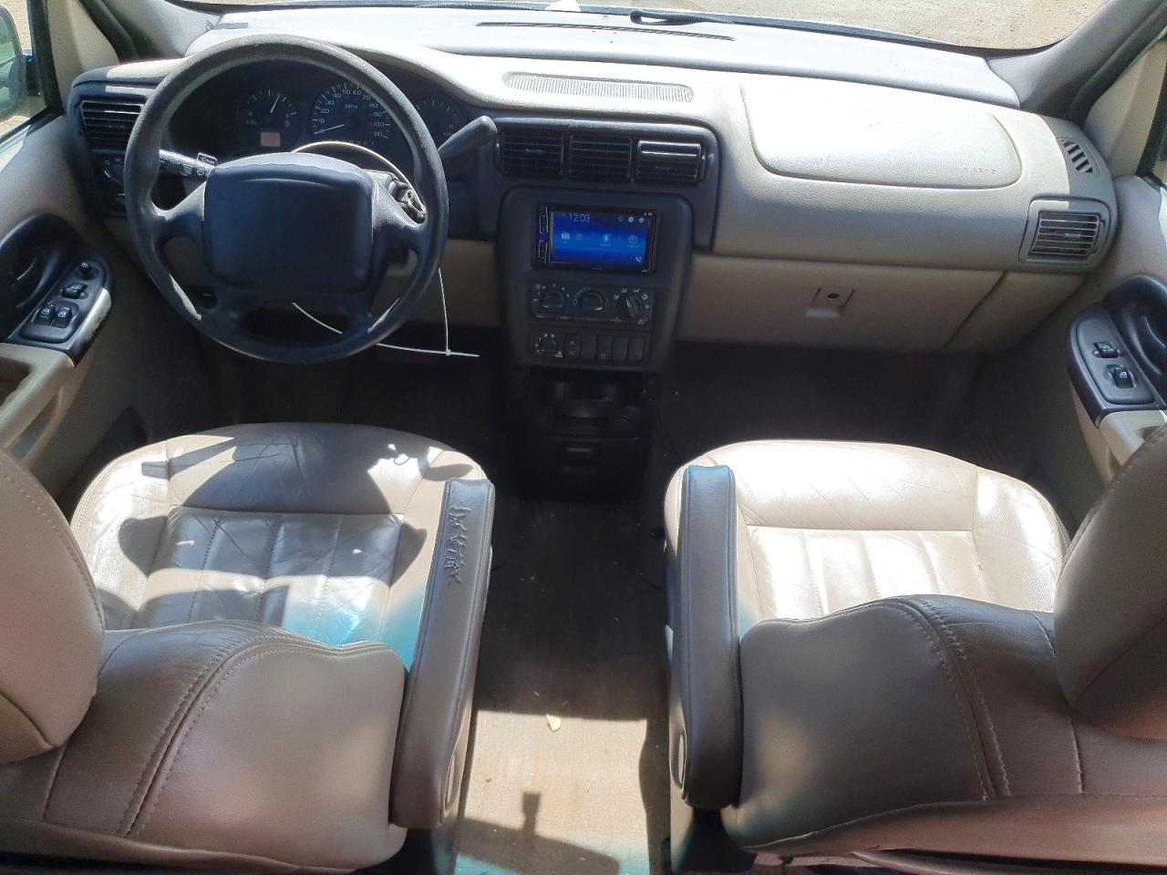 2001 Chev Venture White vin: 1GNDX03E71D160141