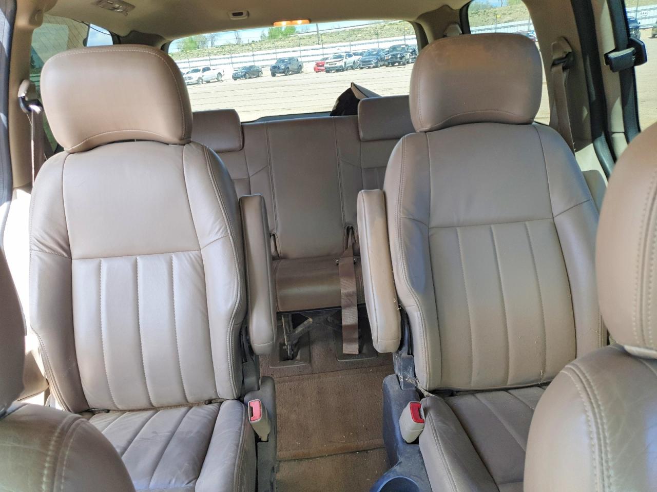 2001 Chev Venture White vin: 1GNDX03E71D160141