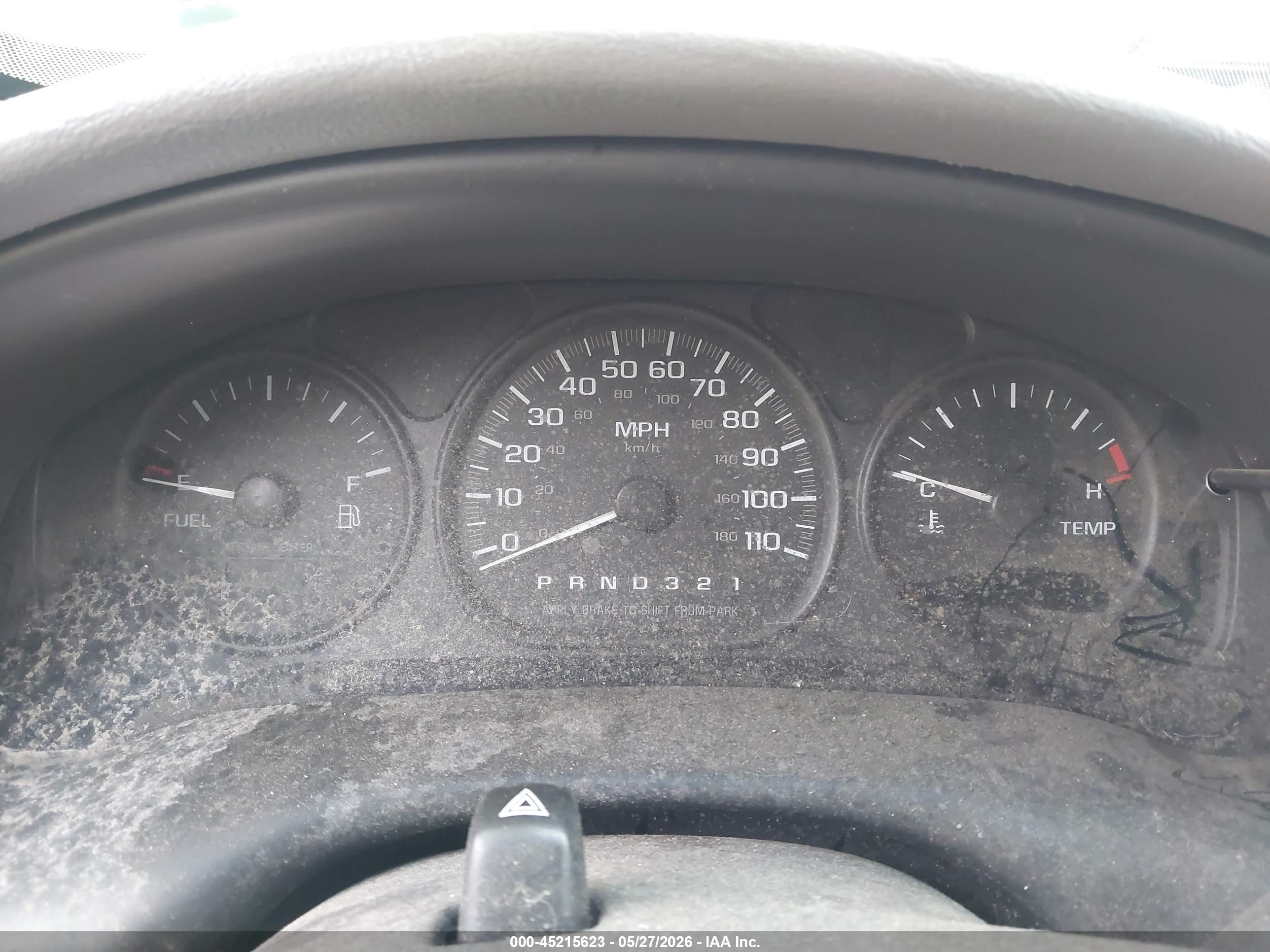 2004 Chevrolet Venture Ls White vin: 1GNDX03E74D165487