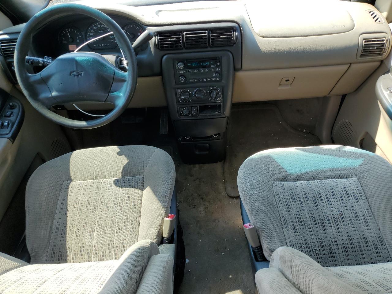 2002 Chevrolet Venture Gold vin: 1GNDX03E82D255177