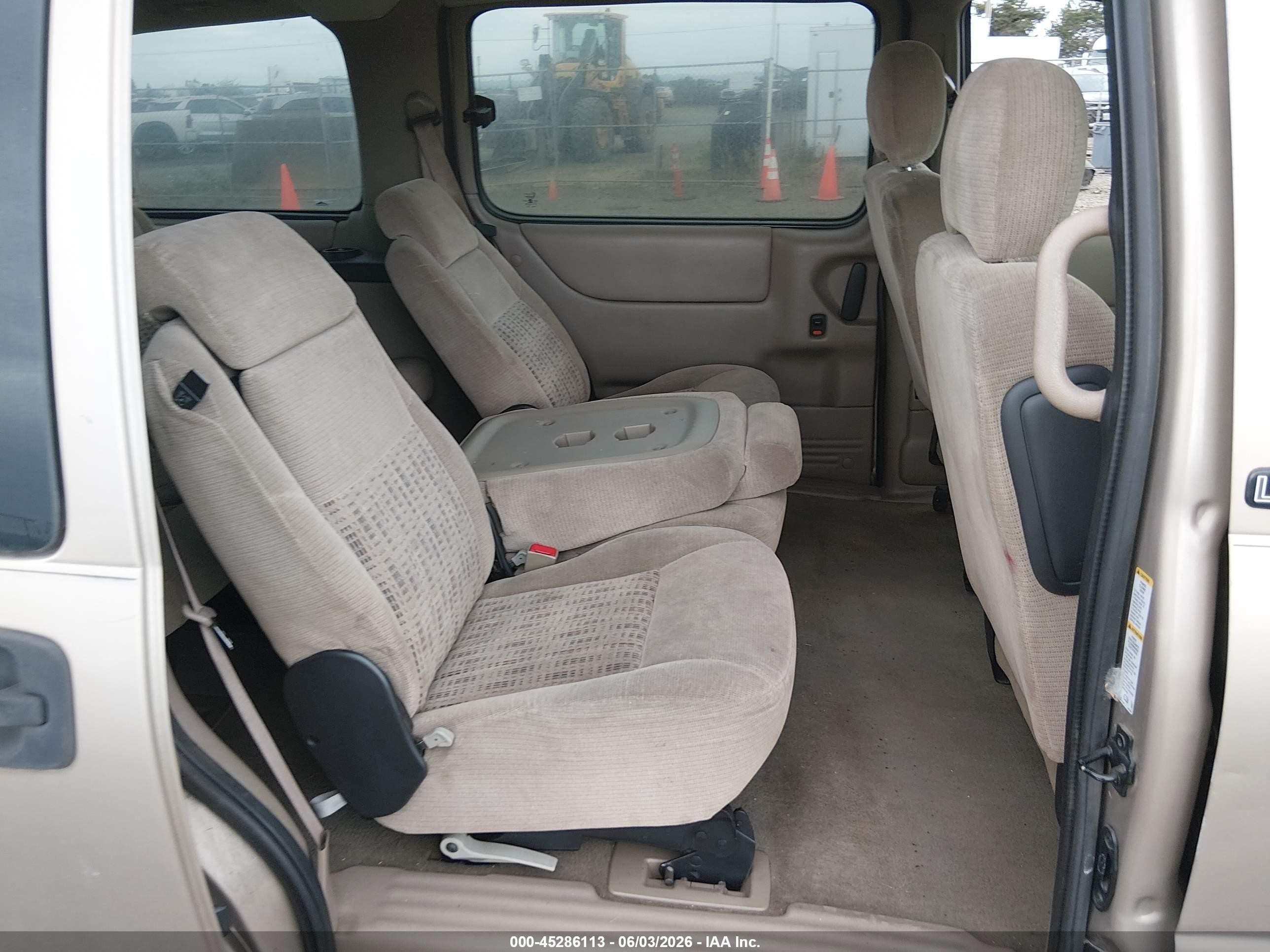 2004 Chevrolet Venture Ls Коричневый vin: 1GNDX03E84D120767