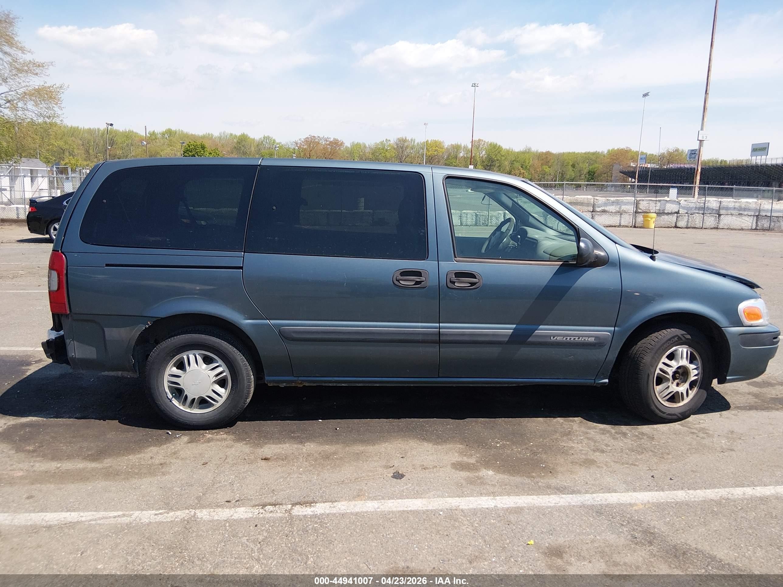 2004 Chevrolet Venture Plus Синий vin: 1GNDX03E84D251682