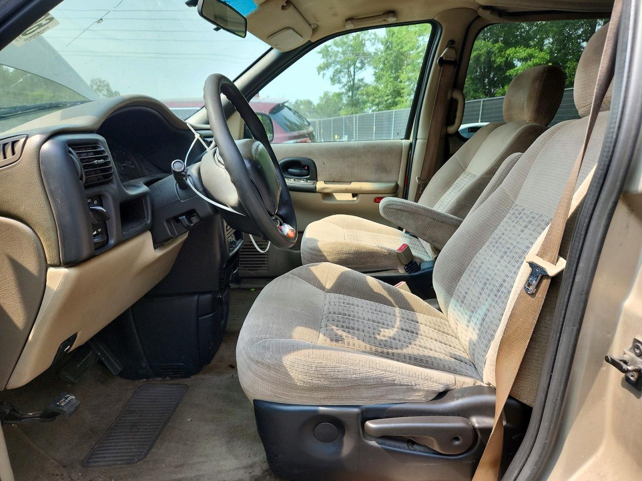 2001 Chevrolet Venture Beige vin: 1GNDX03E91D224728