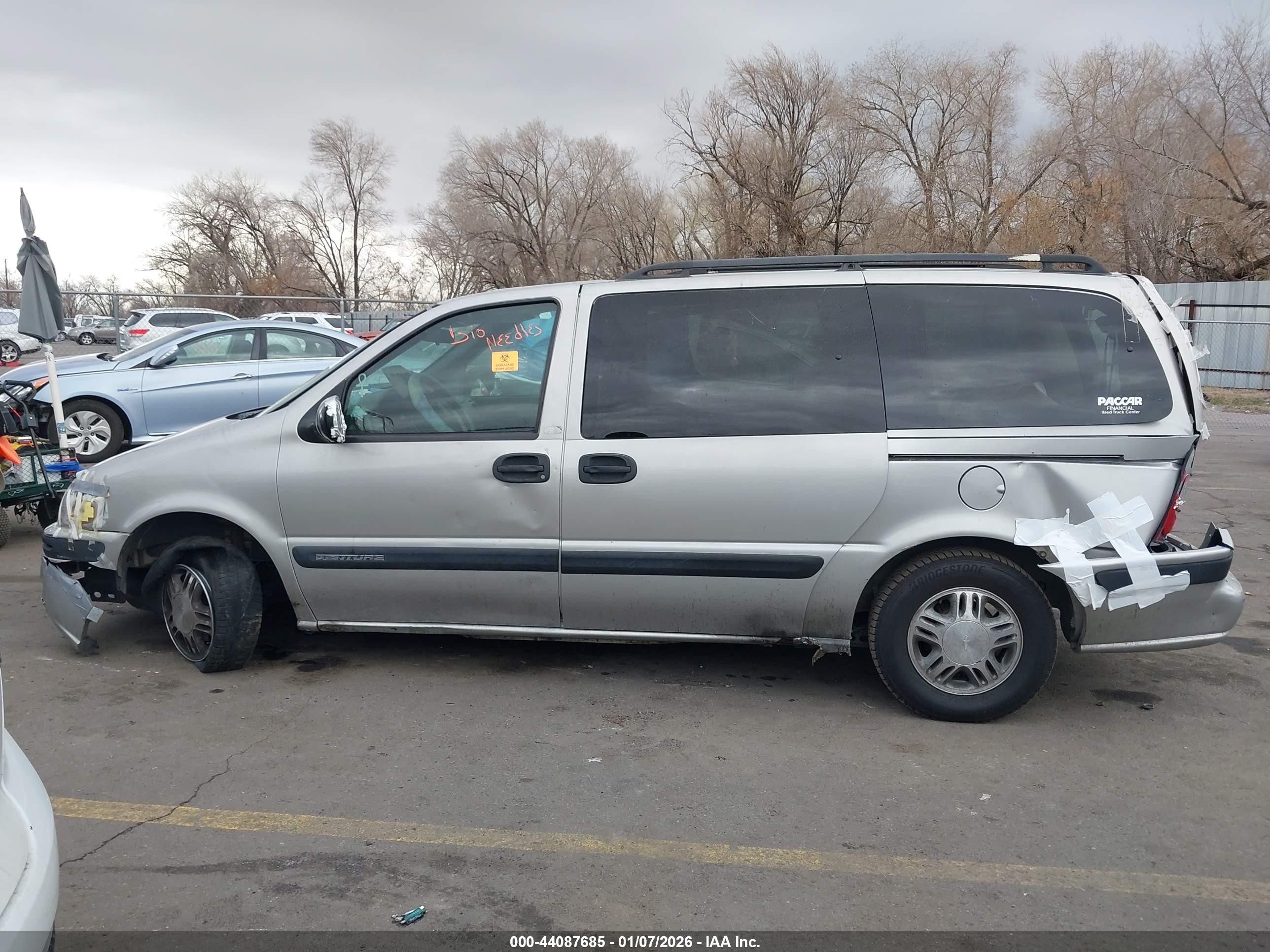 2004 Chevrolet Venture Ls Silver vin: 1GNDX03EX4D174667