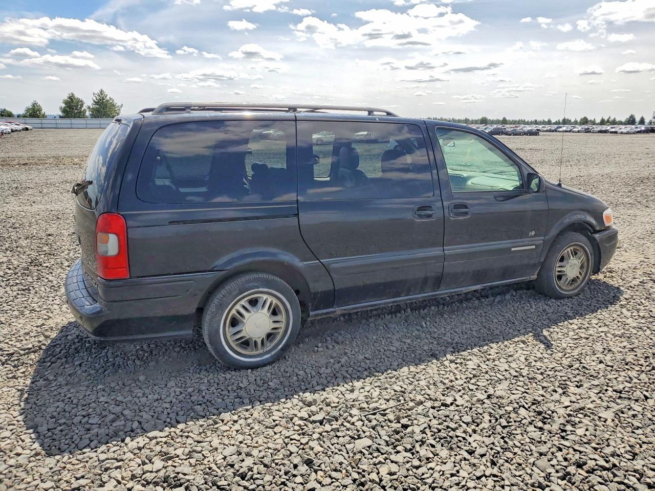 2002 Chevrolet Venture Luxury Black vin: 1GNDX13E92D190037