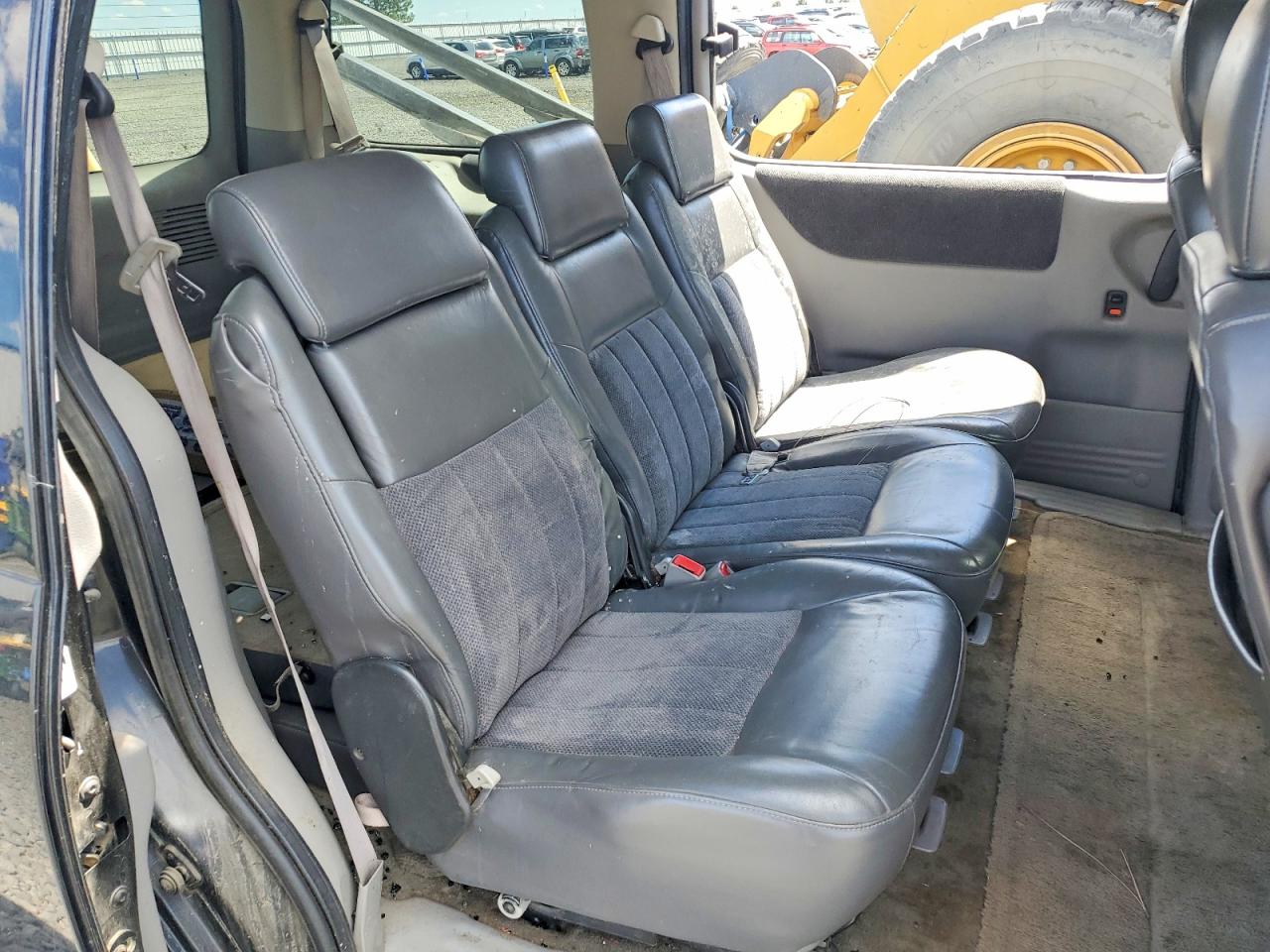 2002 Chevrolet Venture Luxury Black vin: 1GNDX13E92D190037