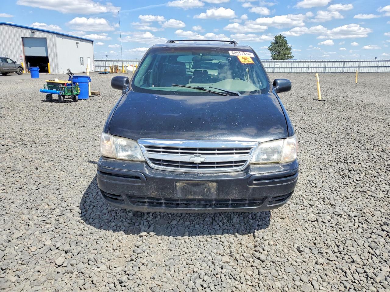 2002 Chevrolet Venture Luxury Black vin: 1GNDX13E92D190037