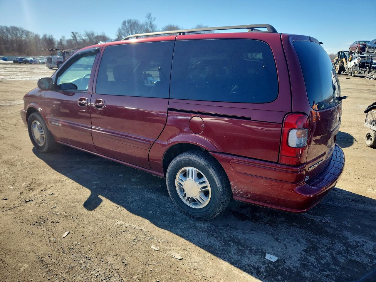 2002 Chevrolet Venture Luxury Red vin: 1GNDX13EX2D144135