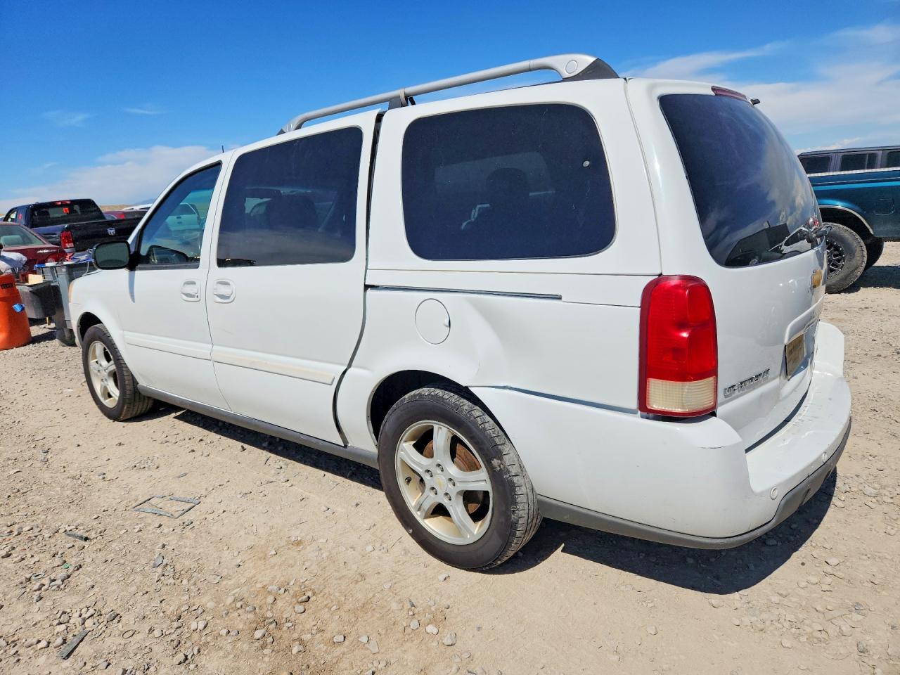 2005 Chevrolet Uplander Lt White vin: 1GNDX33L75D204371
