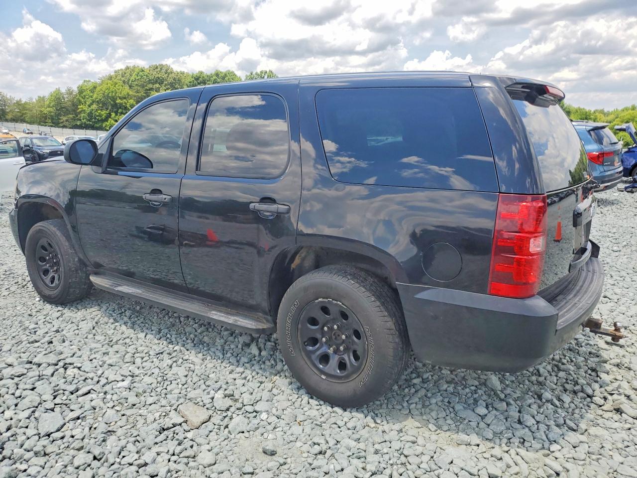 2007 Chevrolet Tahoe C1500 Black vin: 1GNEC03017R344359