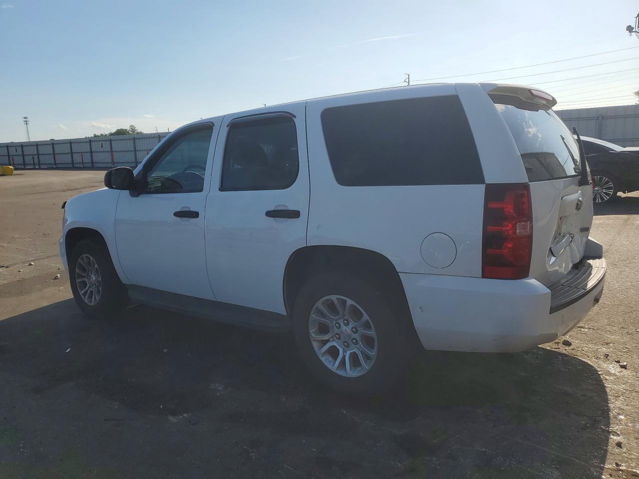 2007 Chevrolet Tahoe C1500 White vin: 1GNEC03067R403244