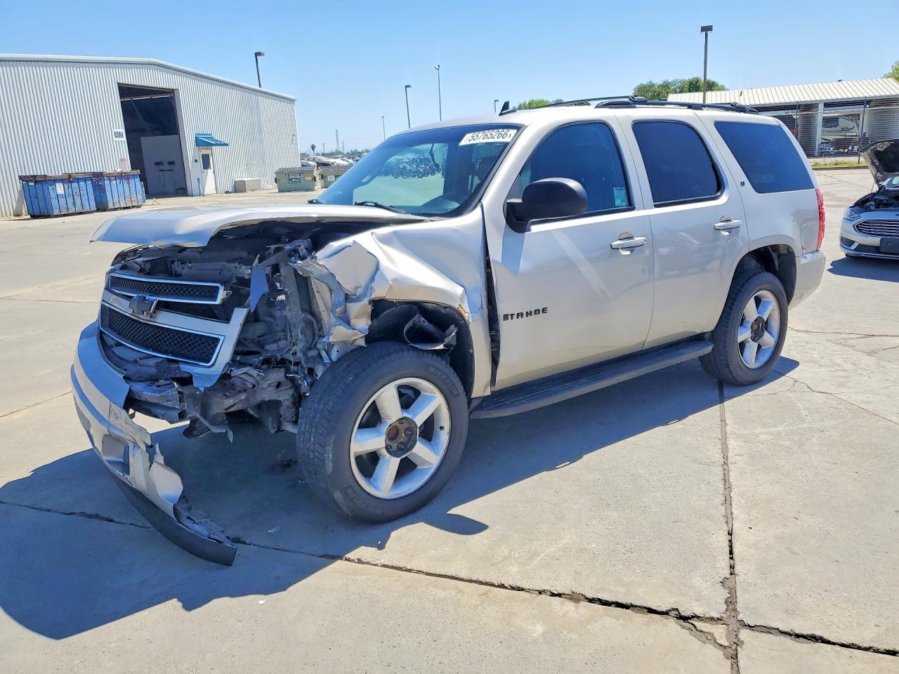 2007 Chevrolet Tahoe C1500 Серебряный vin: 1GNEC13077R122284