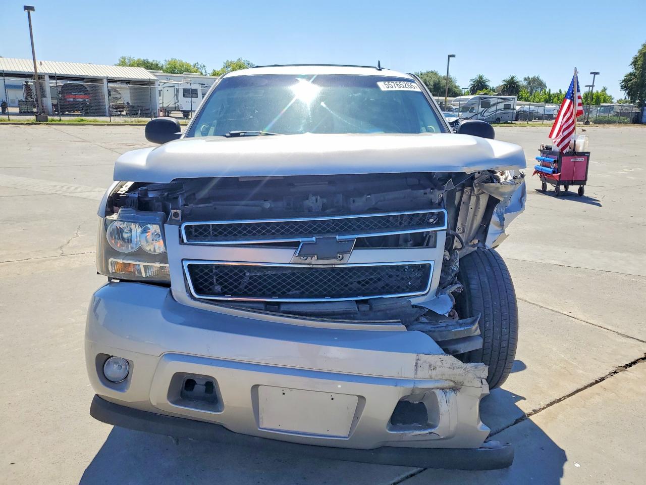 2007 Chevrolet Tahoe C1500 Silver vin: 1GNEC13077R122284