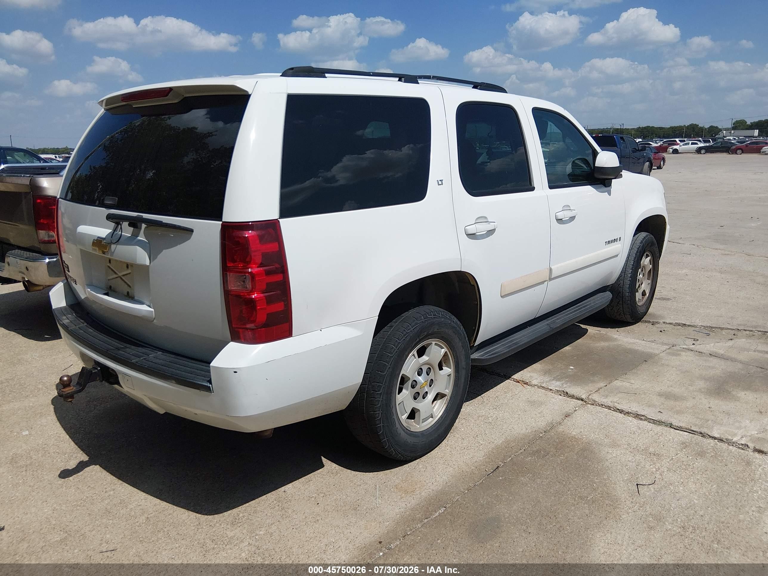 2007 Chevrolet Tahoe Lt White vin: 1GNEC13JX7R135216