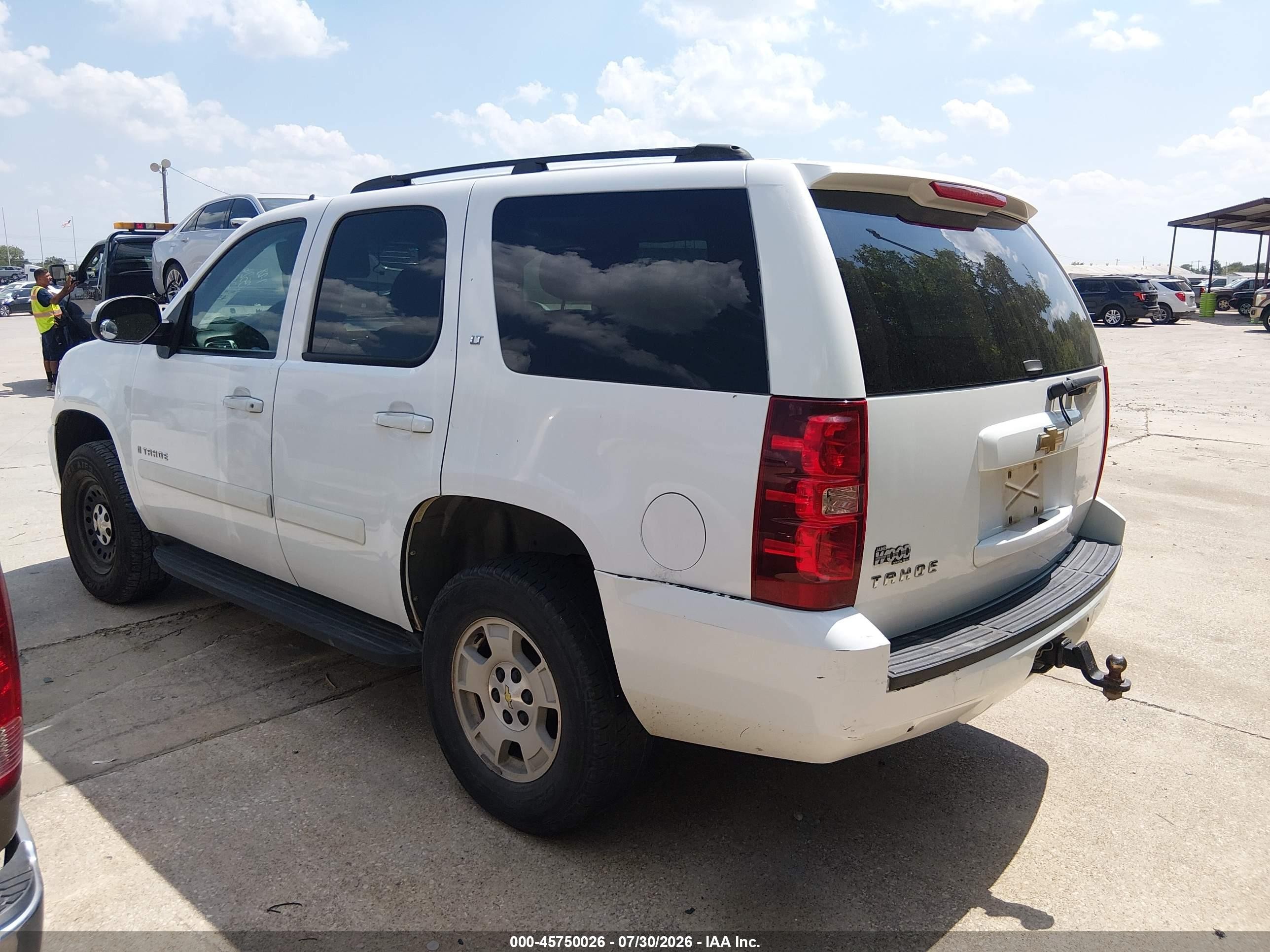 2007 Chevrolet Tahoe Lt White vin: 1GNEC13JX7R135216