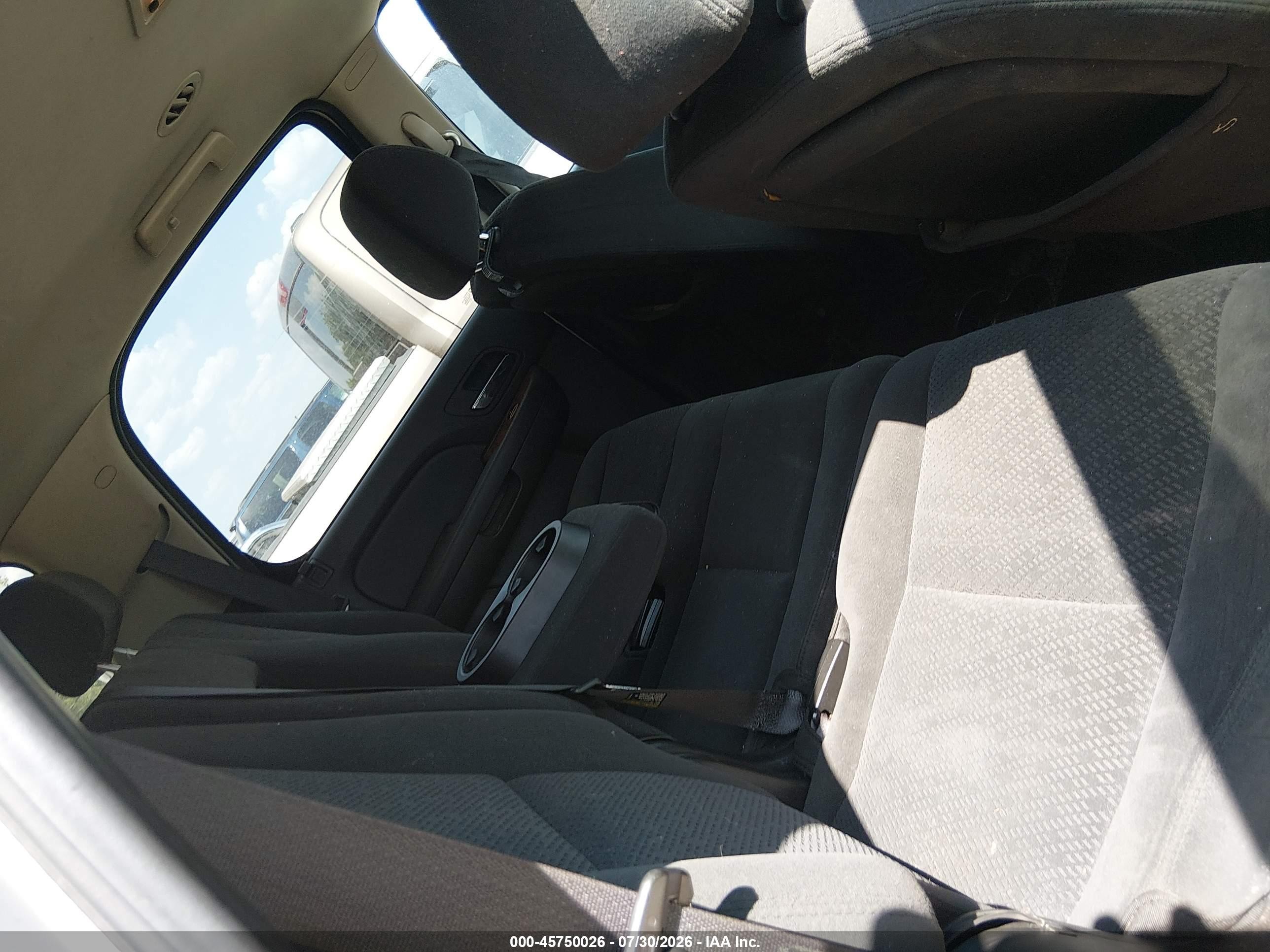 2007 Chevrolet Tahoe Lt White vin: 1GNEC13JX7R135216