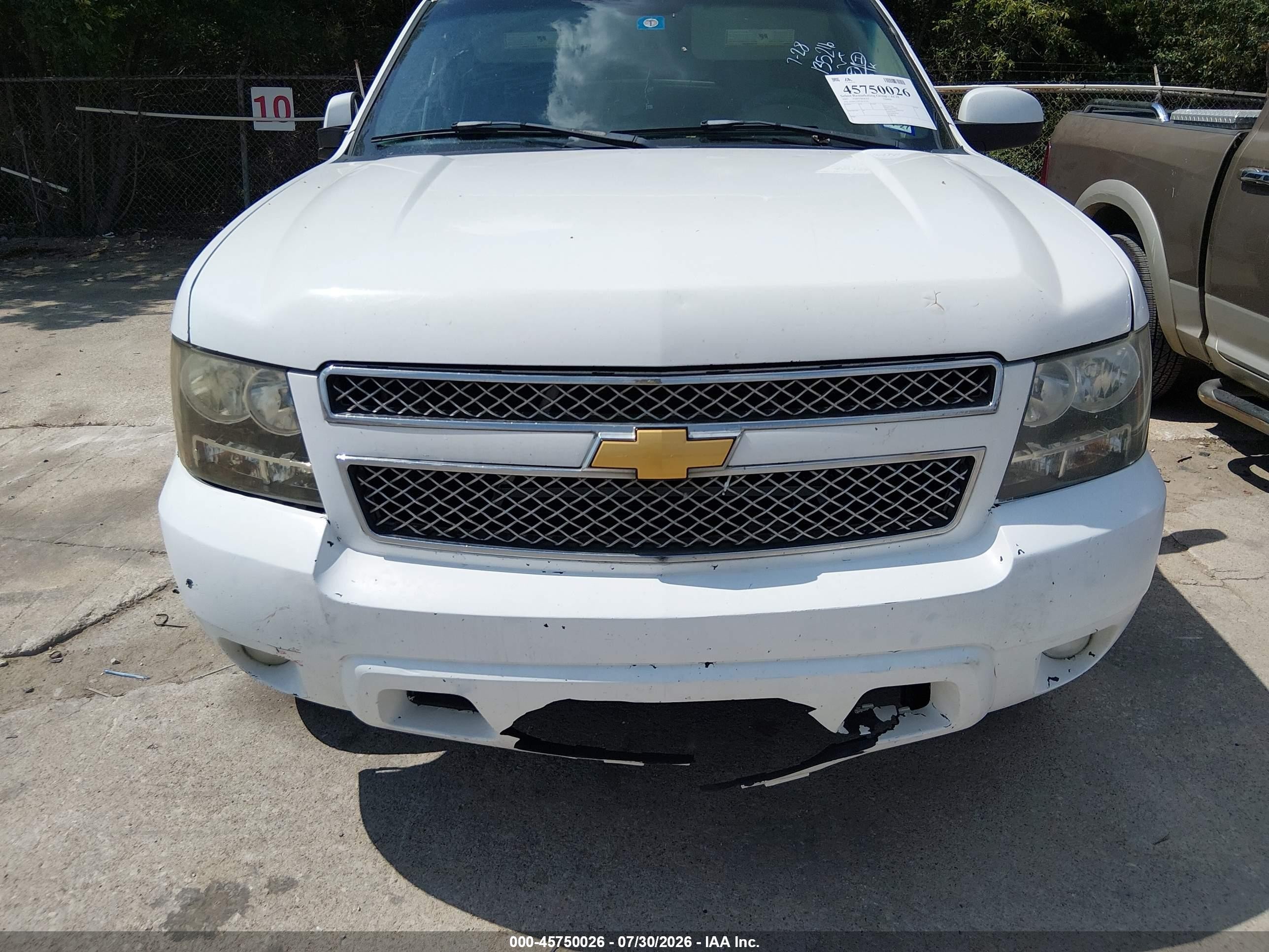 2007 Chevrolet Tahoe Lt White vin: 1GNEC13JX7R135216