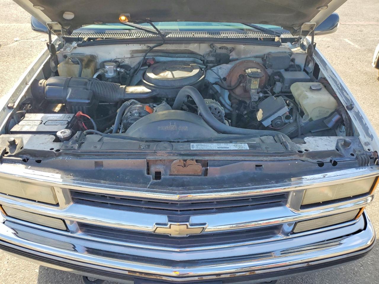 1995 Chevrolet Tahoe C1500 White vin: 1GNEC13K3SJ405502