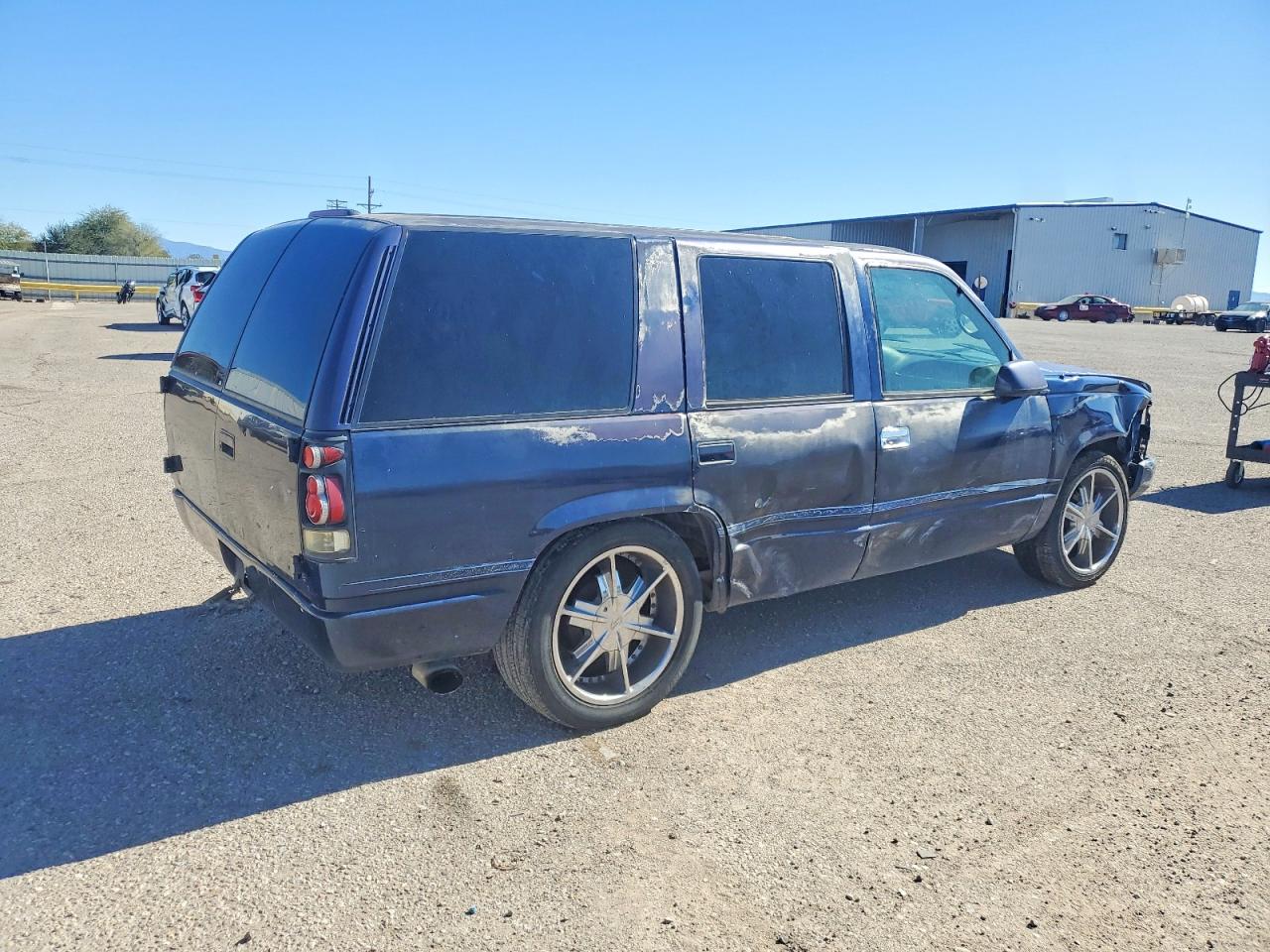 1995 Chevrolet Tahoe C1500 Синий vin: 1GNEC13K7SJ387585