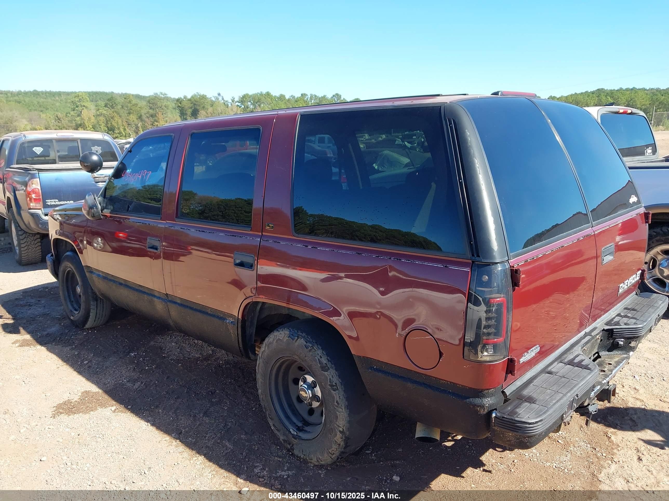 1998 Chevrolet Tahoe Ls Maroon vin: 1GNEC13R0WR128621