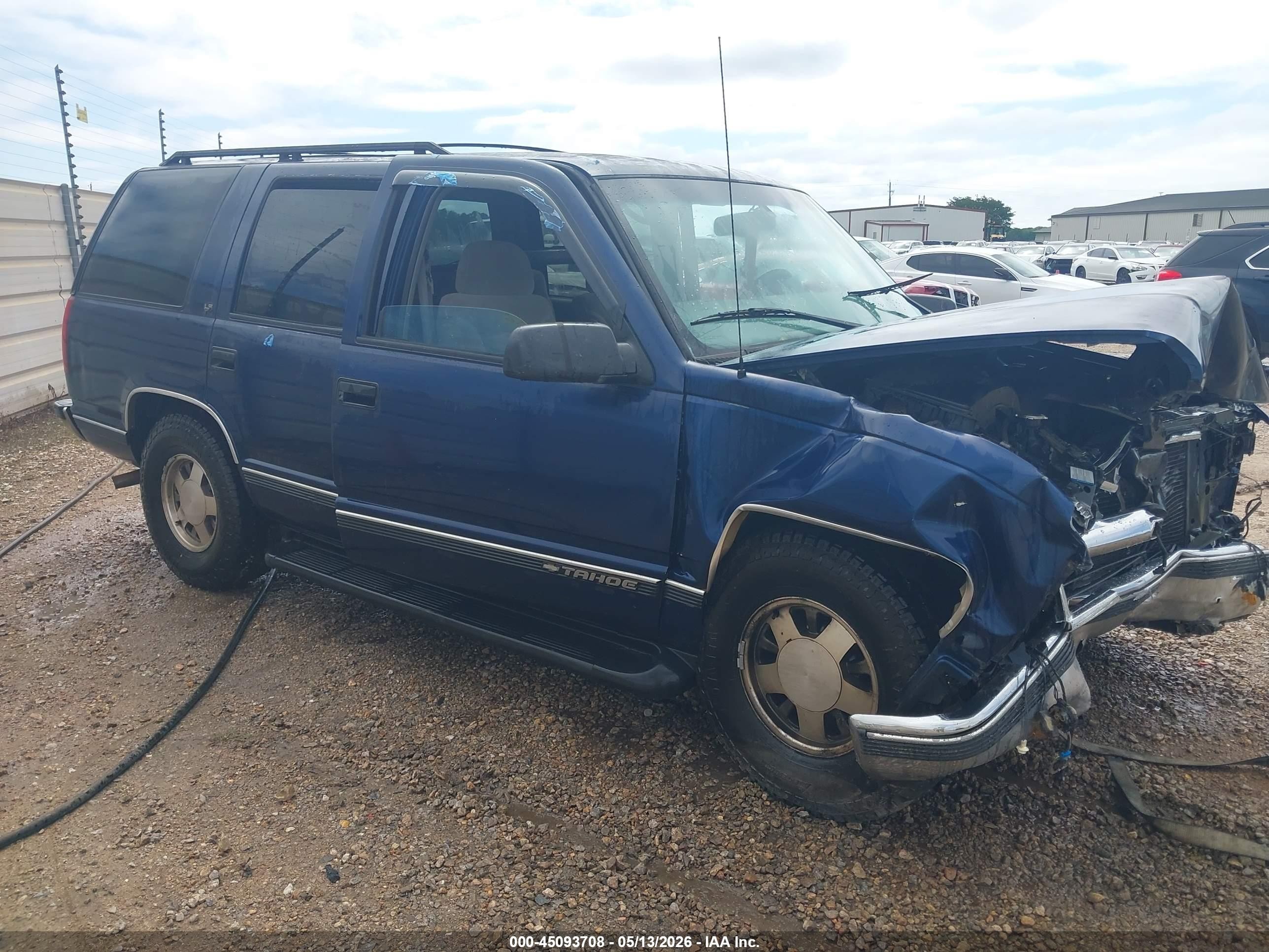 1999 Chevrolet Tahoe Ls Blue vin: 1GNEC13R1XJ559212