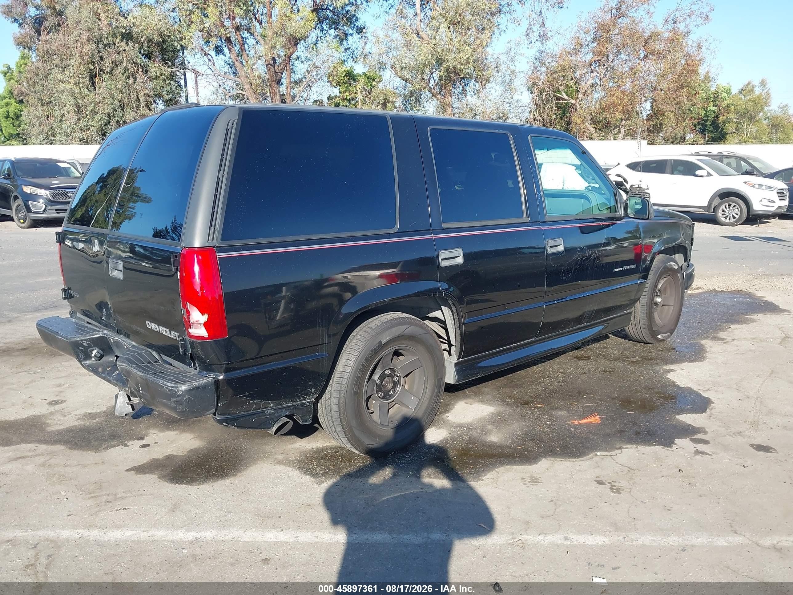 2000 Chevrolet Tahoe Limited Black vin: 1GNEC13R1YR157869