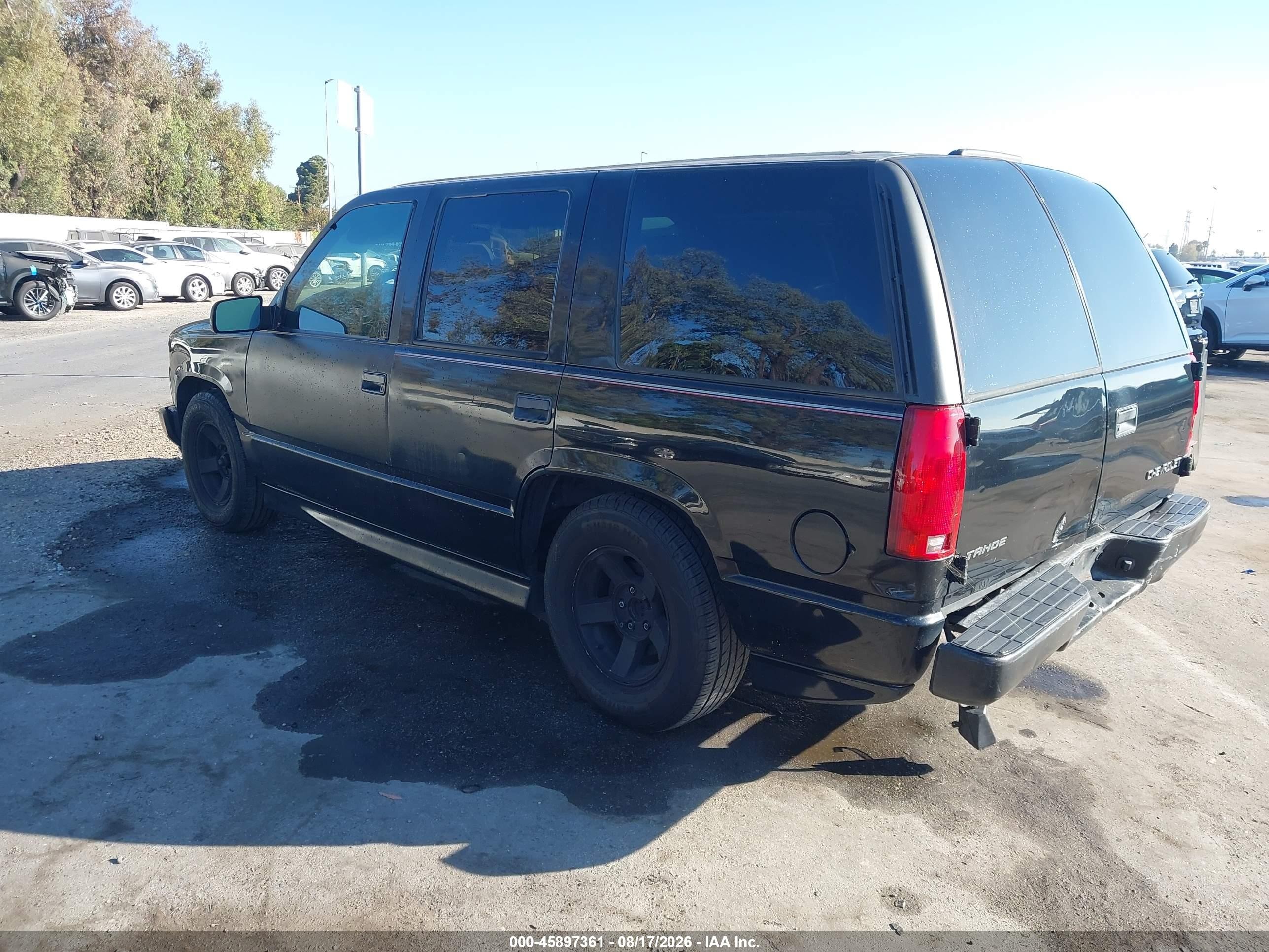 2000 Chevrolet Tahoe Limited Black vin: 1GNEC13R1YR157869