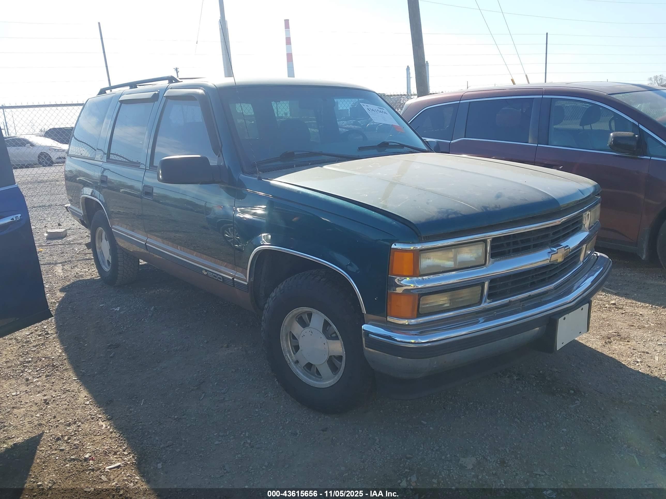 1996 Chevrolet Tahoe C1500 Green vin: 1GNEC13R2TJ348322