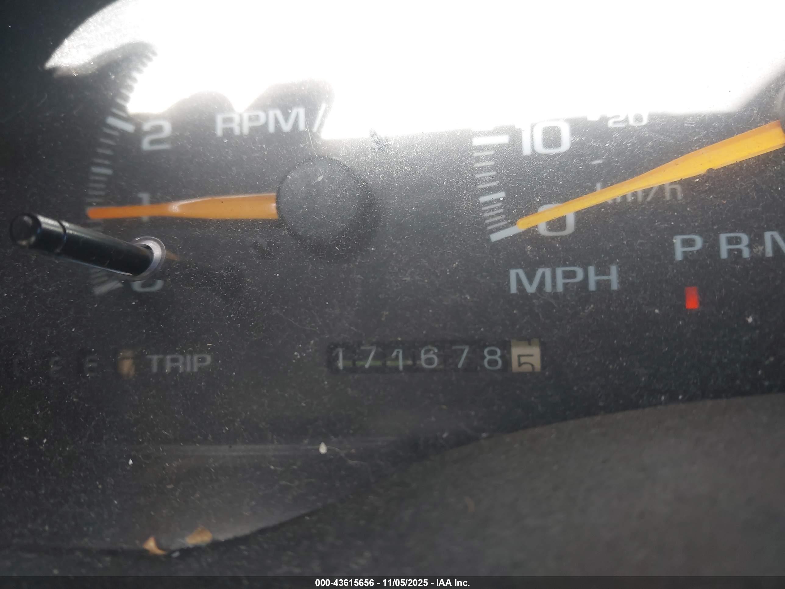 1996 Chevrolet Tahoe C1500 Зеленый vin: 1GNEC13R2TJ348322