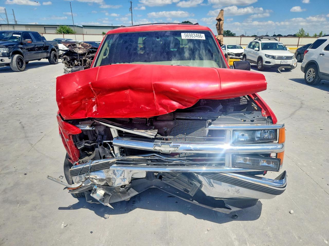 1999 Chevrolet Tahoe C1500 Красный vin: 1GNEC13R2XR101311