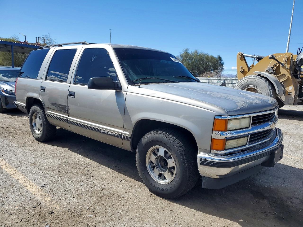 1999 Chevrolet Tahoe C1500 Brown vin: 1GNEC13R3XJ551161